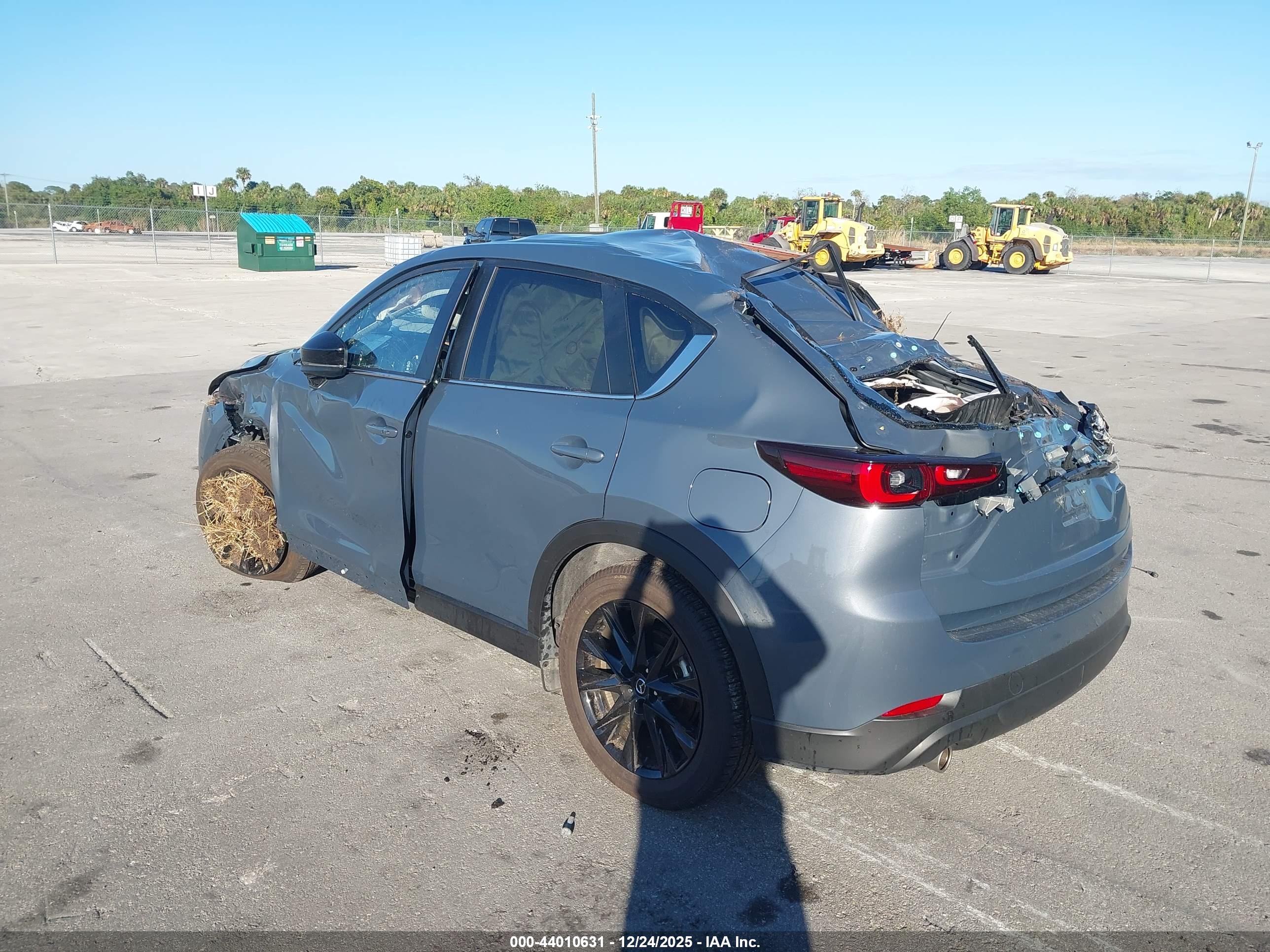 MAZDA CX-5 image 3