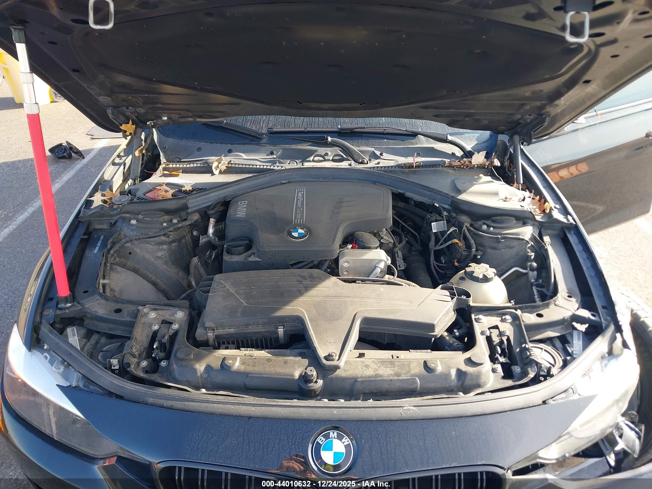BMW 328I image 10