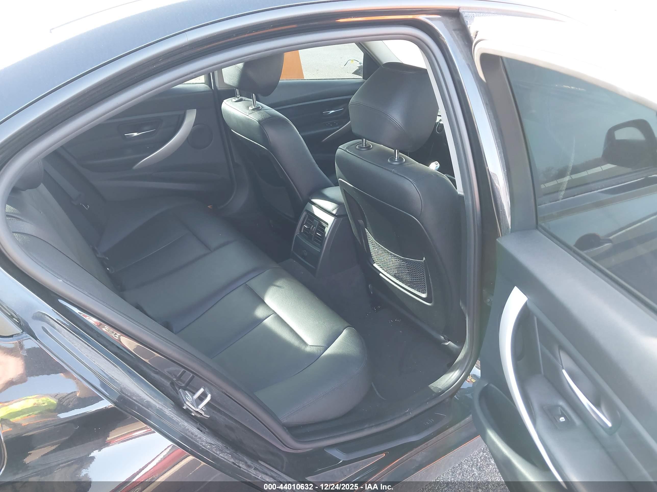 BMW 328I image 8