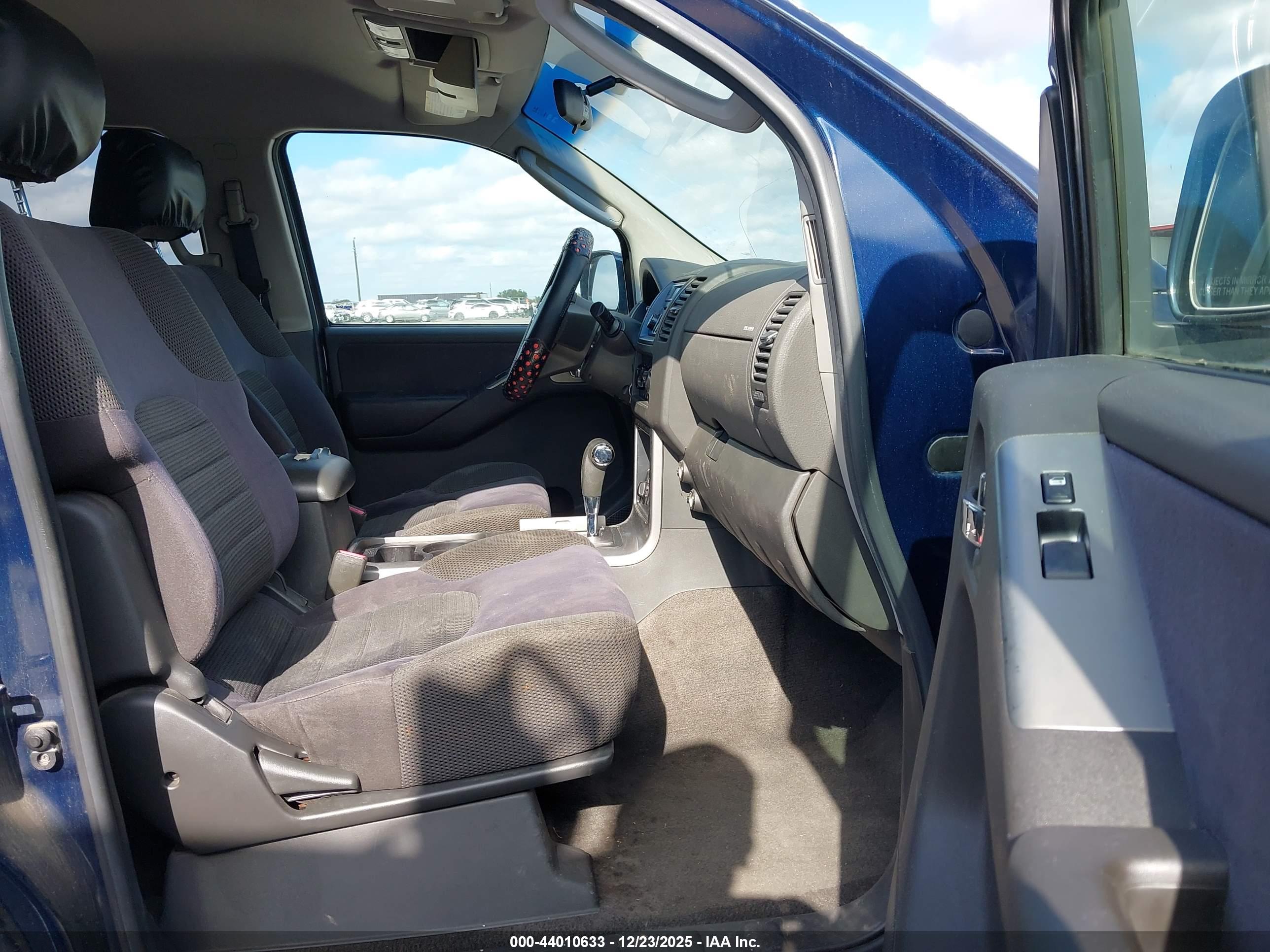 NISSAN PATHFINDER image 5