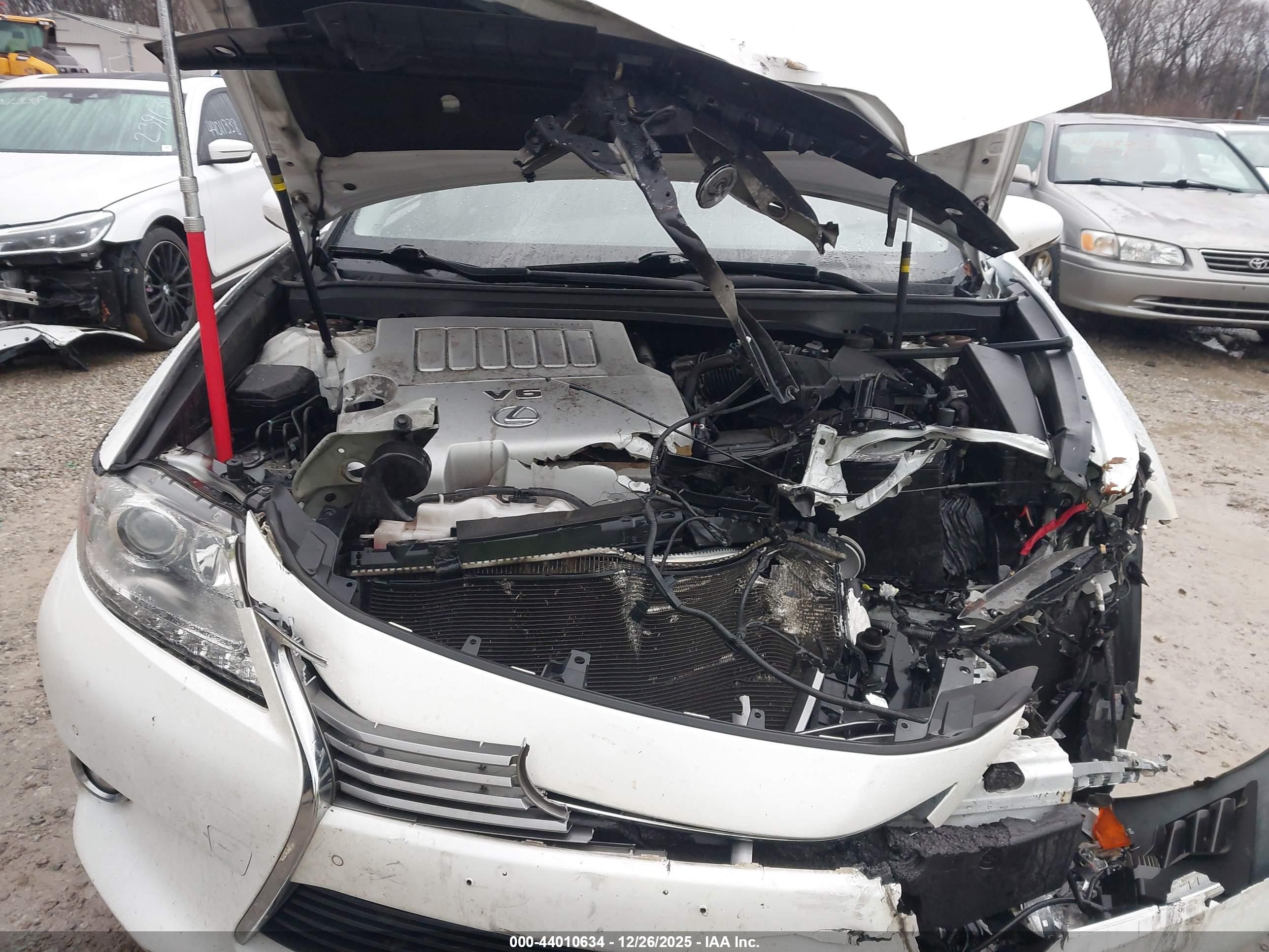 LEXUS ES image 10