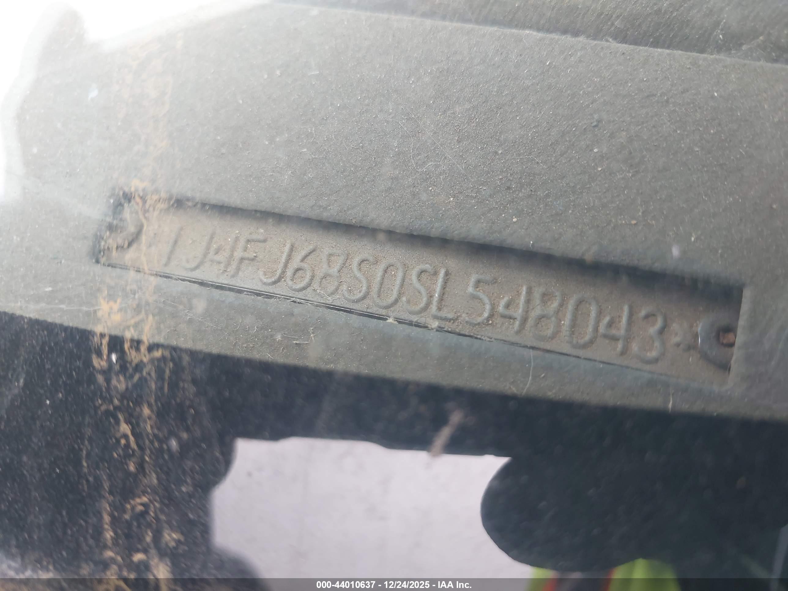 JEEP CHEROKEE image 9