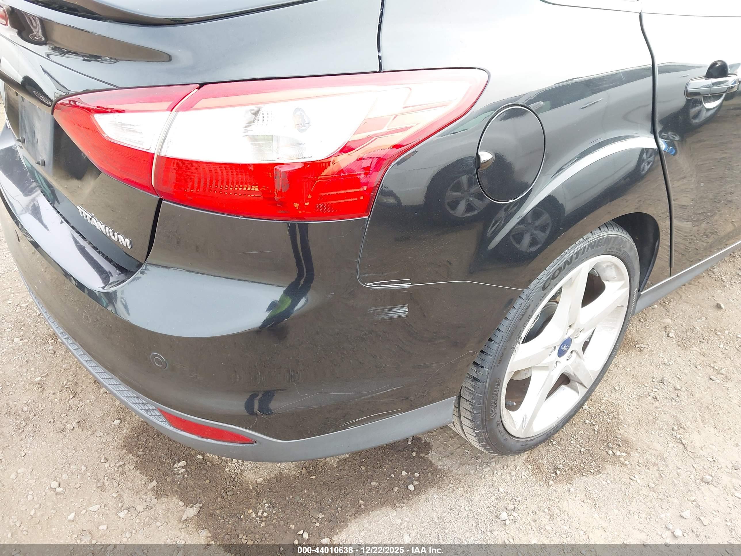 FORD FOCUS image 6