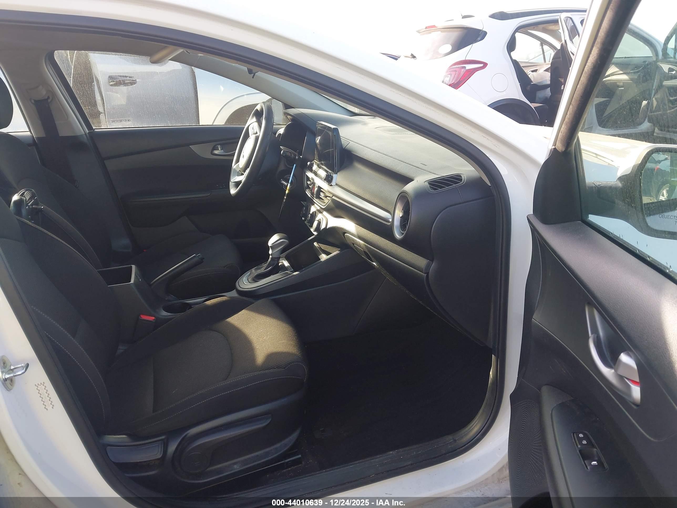 KIA FORTE image 5