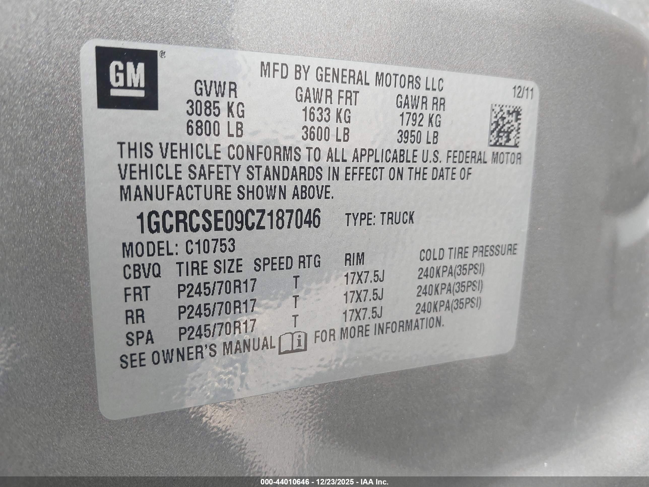 CHEVROLET SILVERADO image 9