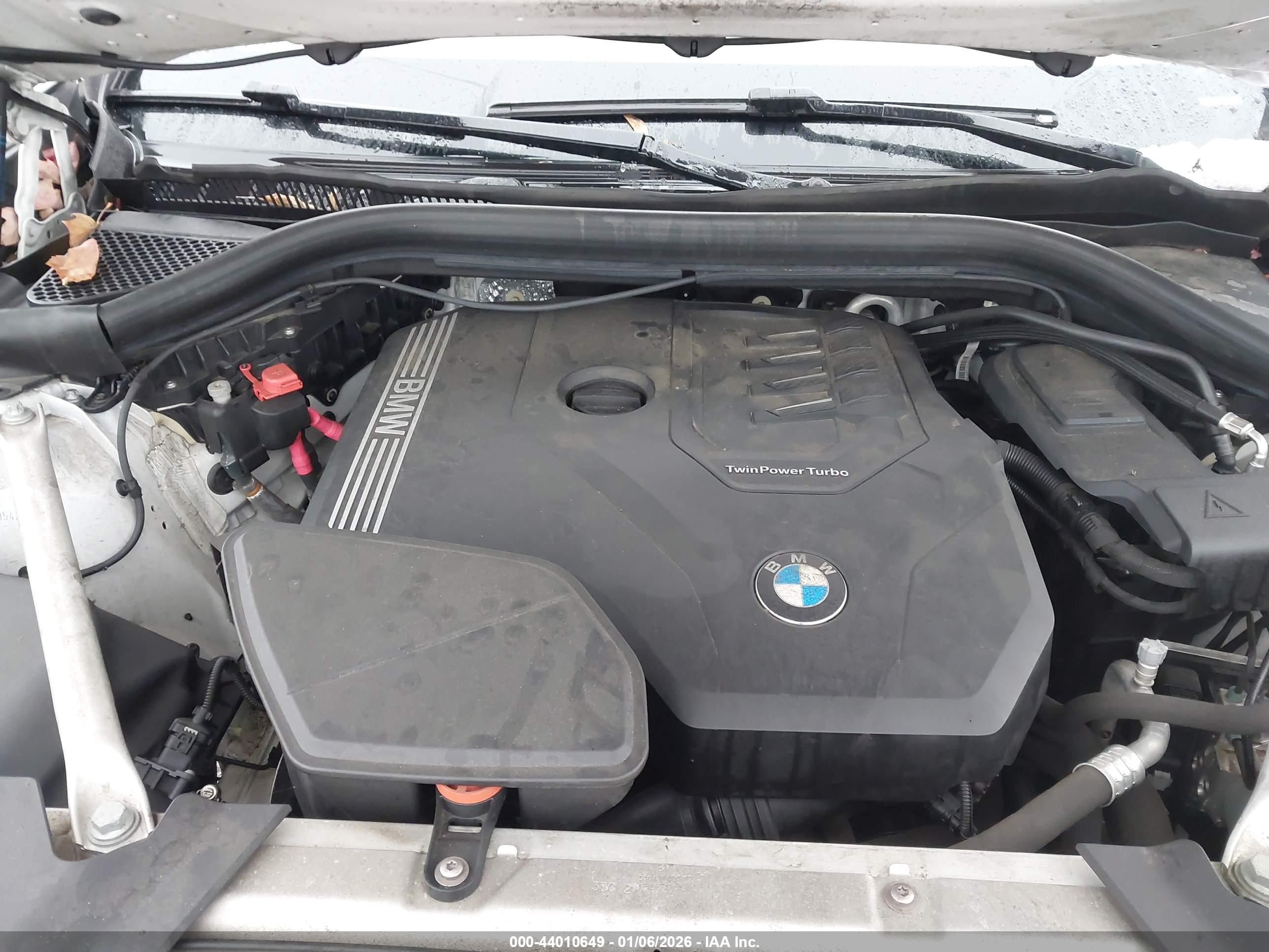 BMW X4 image 10