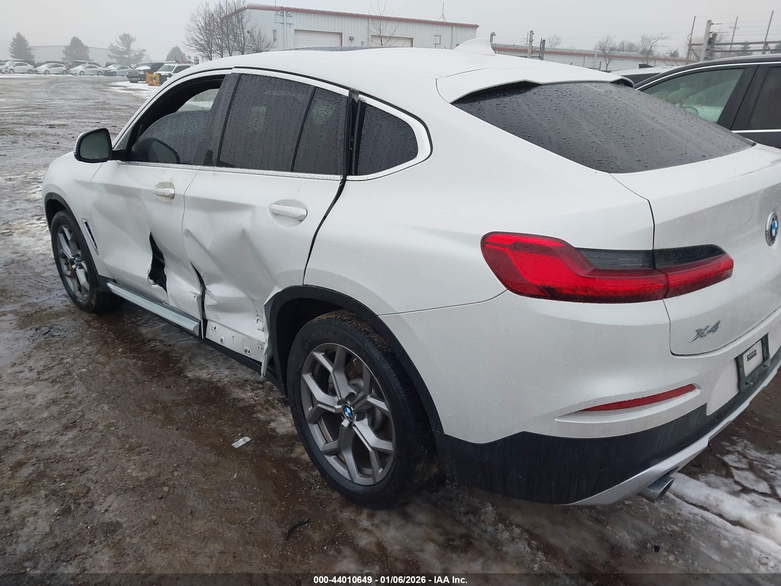 BMW X4 image 3