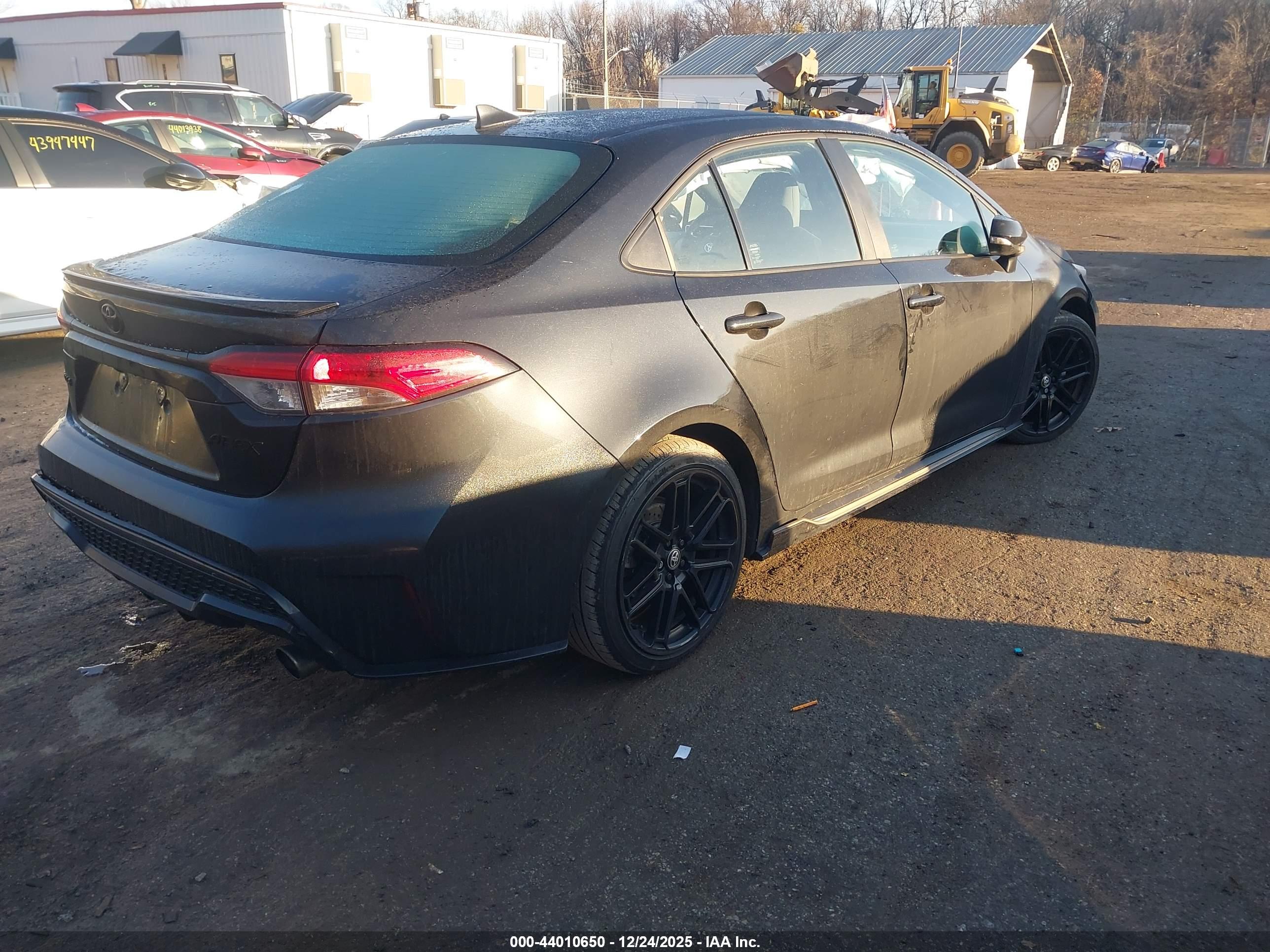 TOYOTA COROLLA image 4