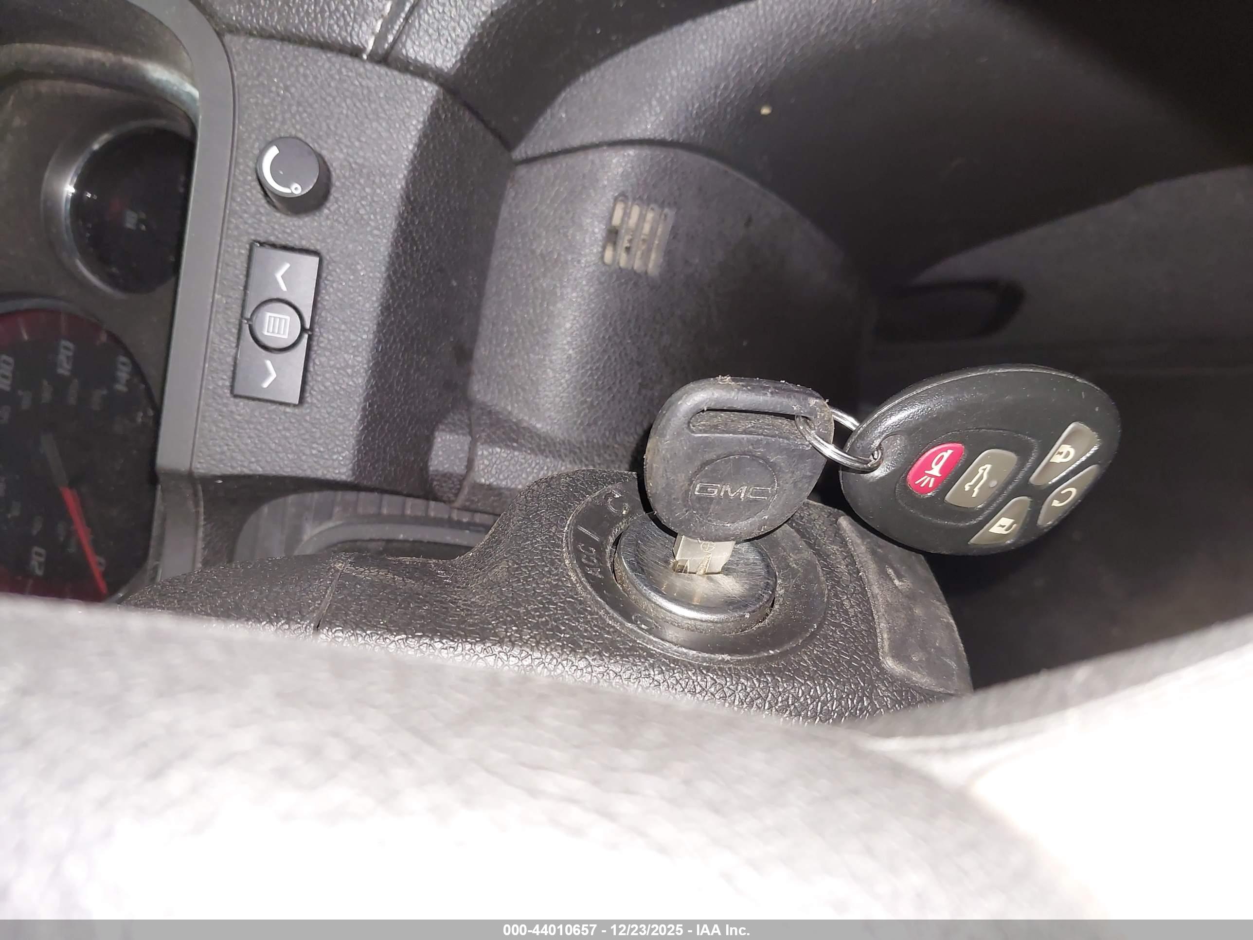 GMC ACADIA image 11