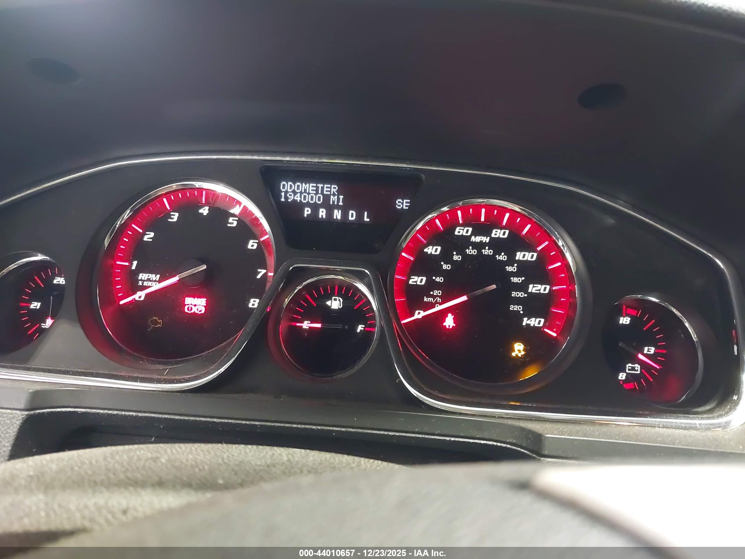 GMC ACADIA image 7