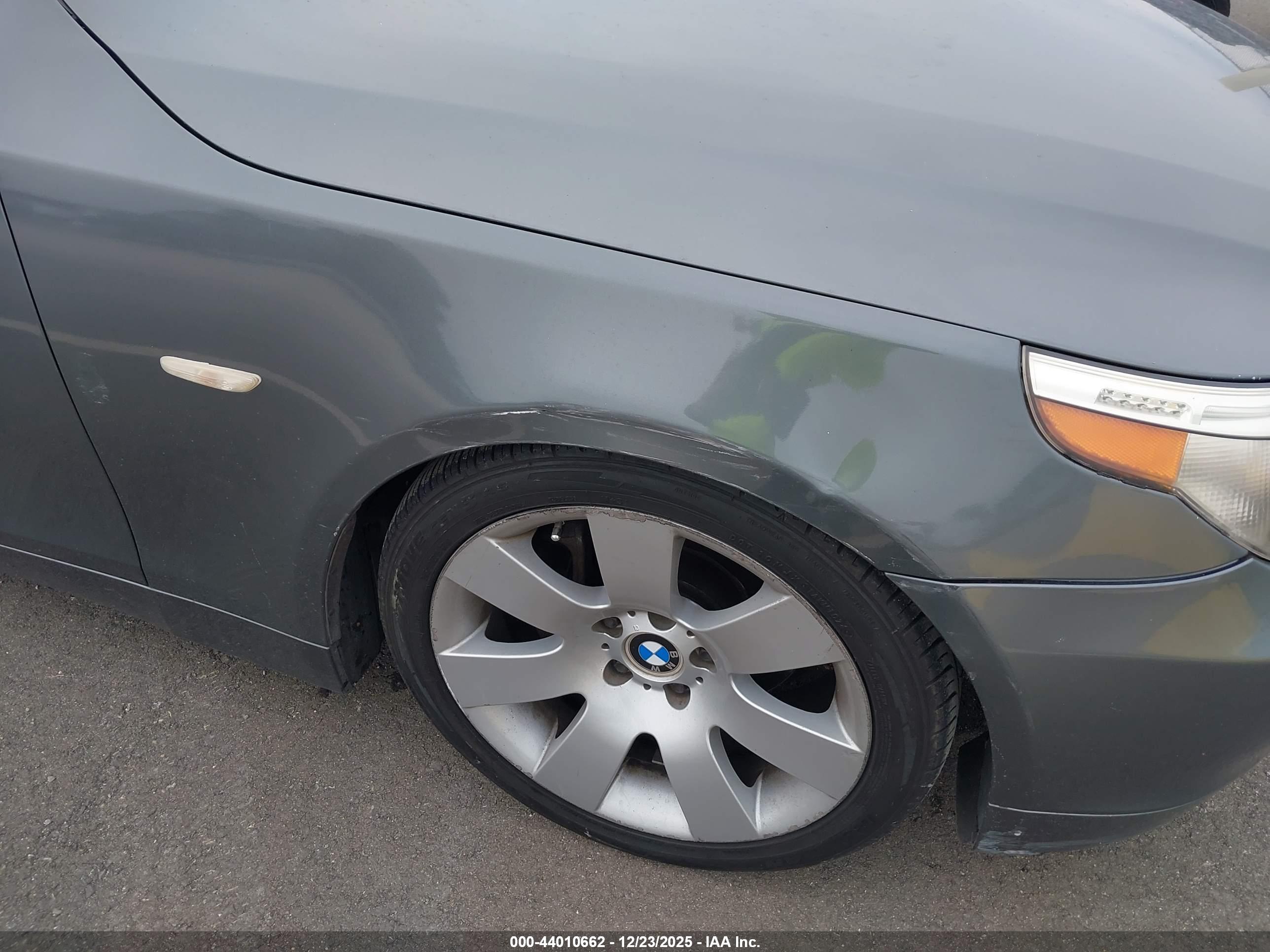 BMW 530I image 6