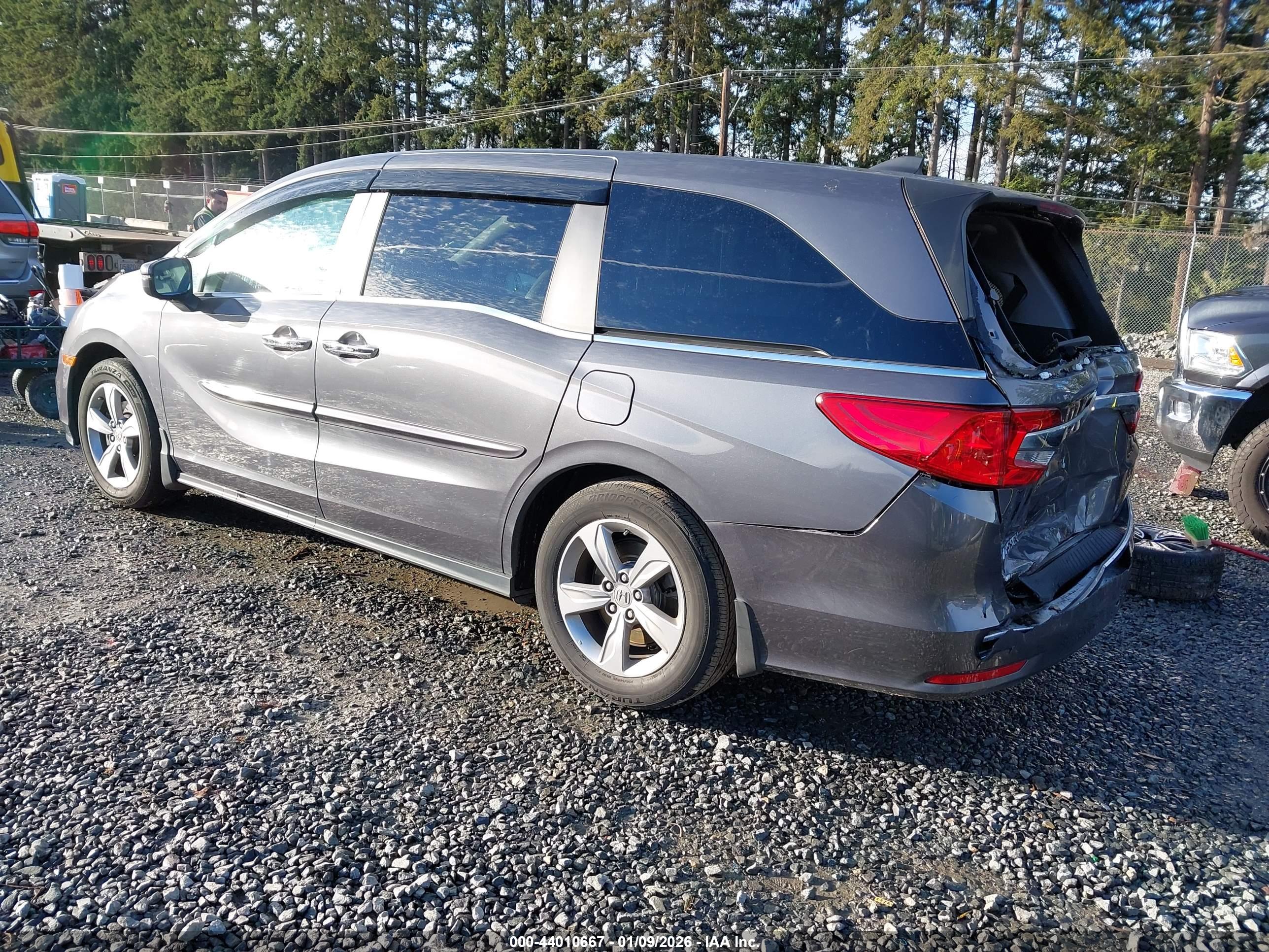 HONDA ODYSSEY image 3