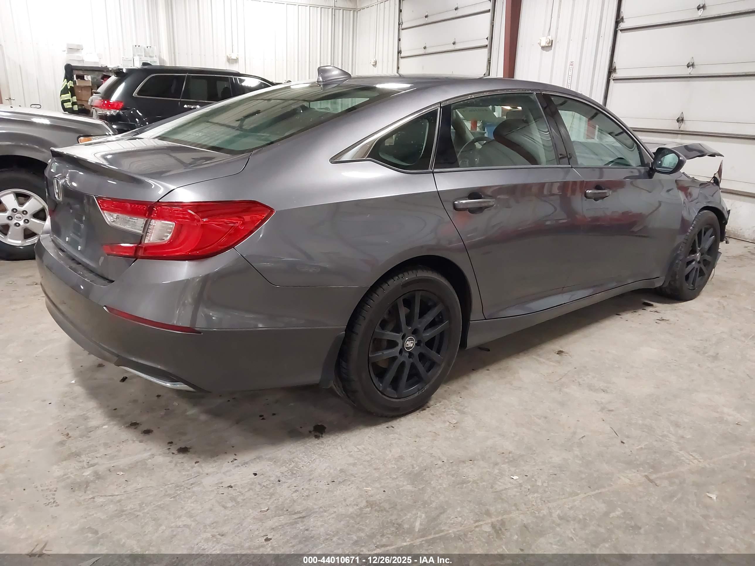 HONDA ACCORD image 4