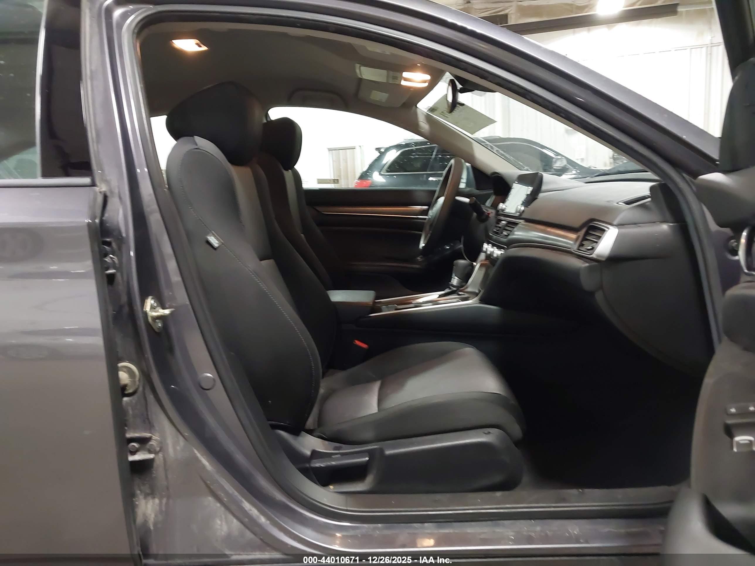 HONDA ACCORD image 5