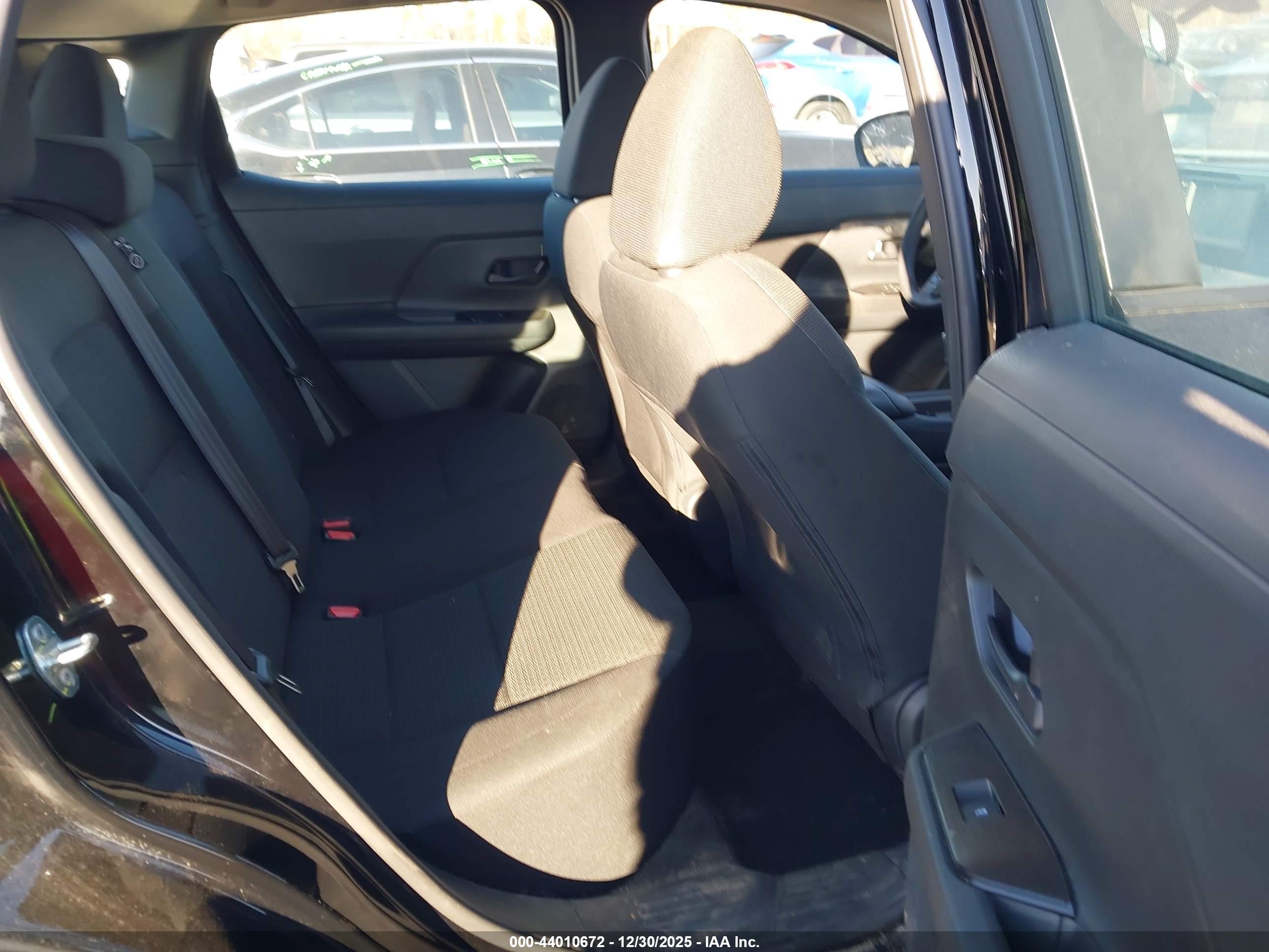 NISSAN KICKS image 8