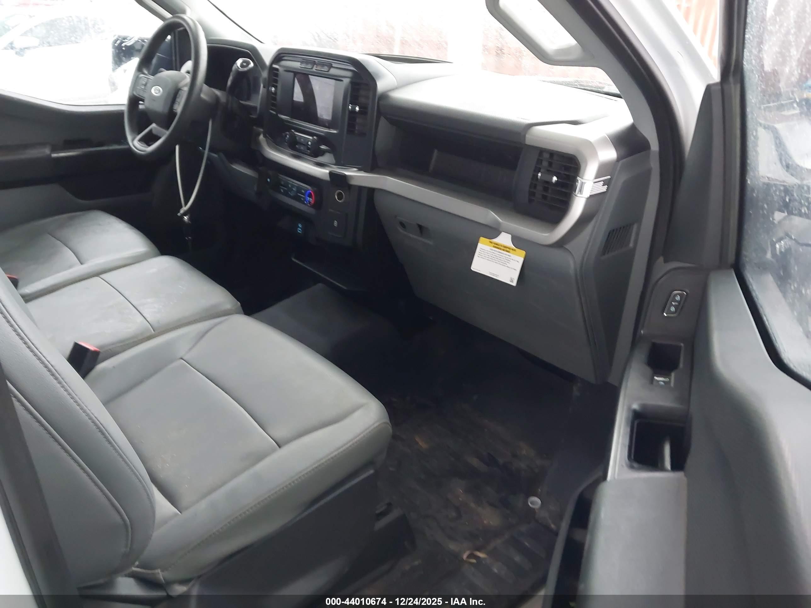 FORD F-150 image 5