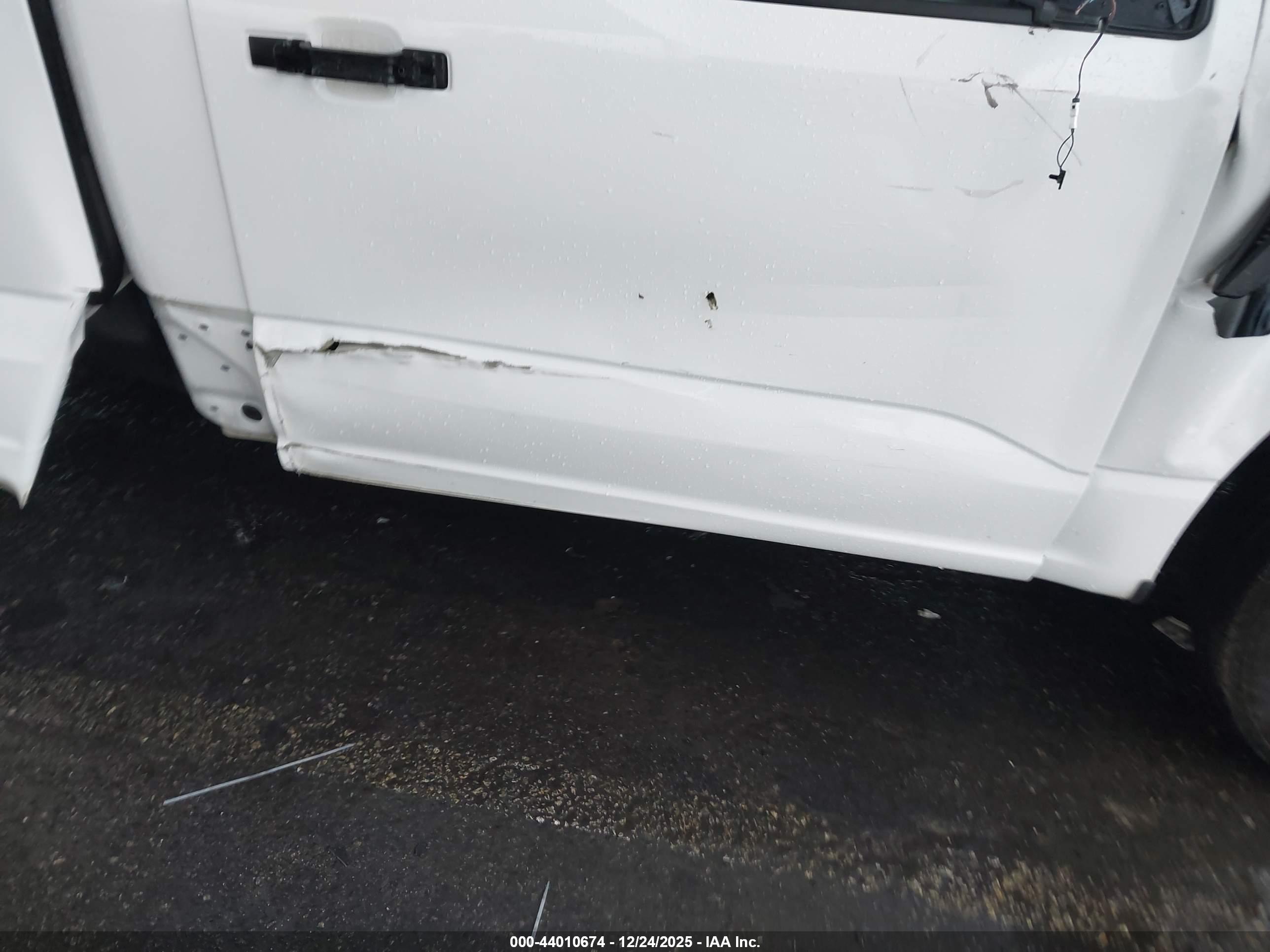 FORD F-150 image 6
