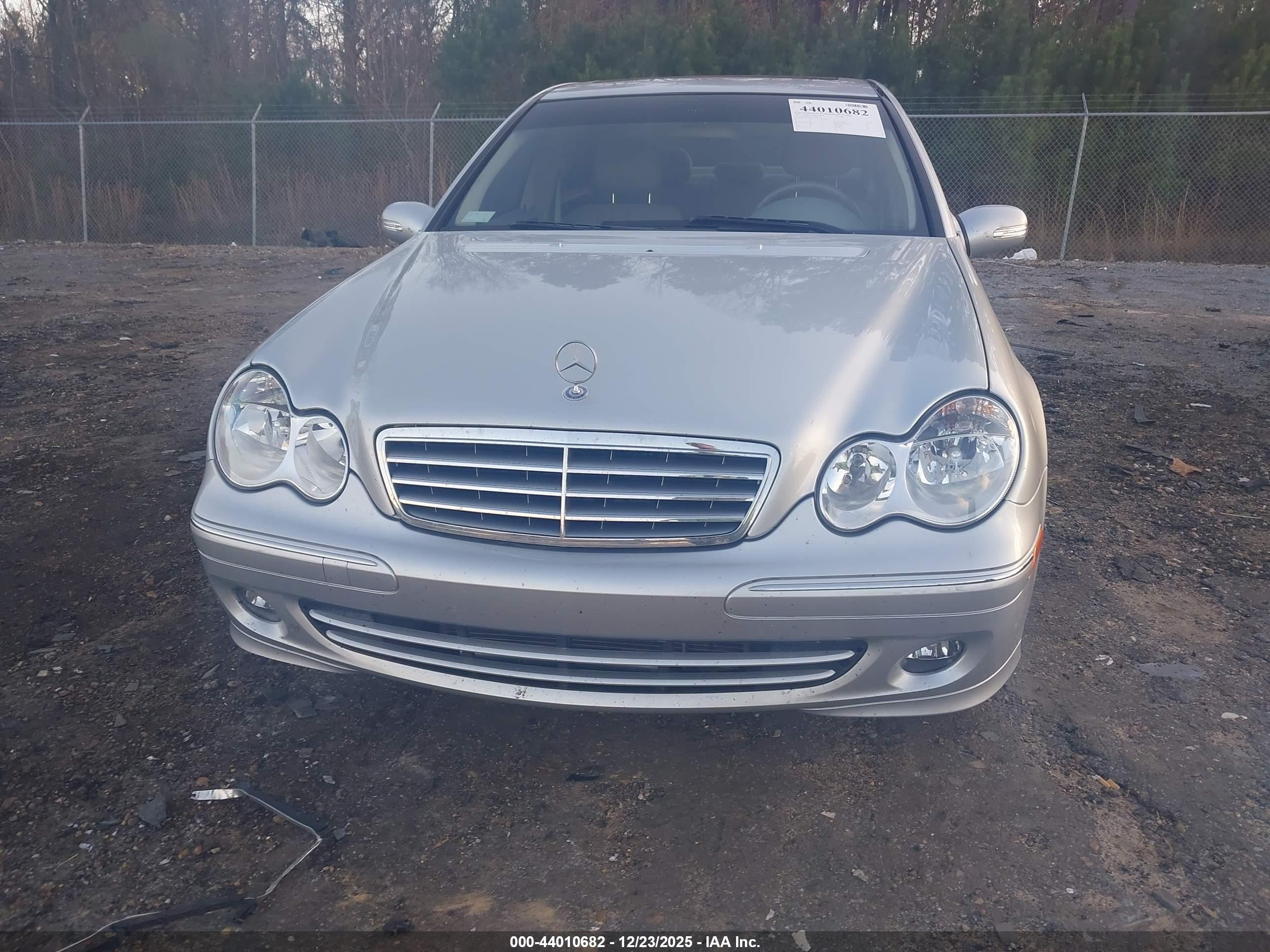 MERCEDES-BENZ C image 6