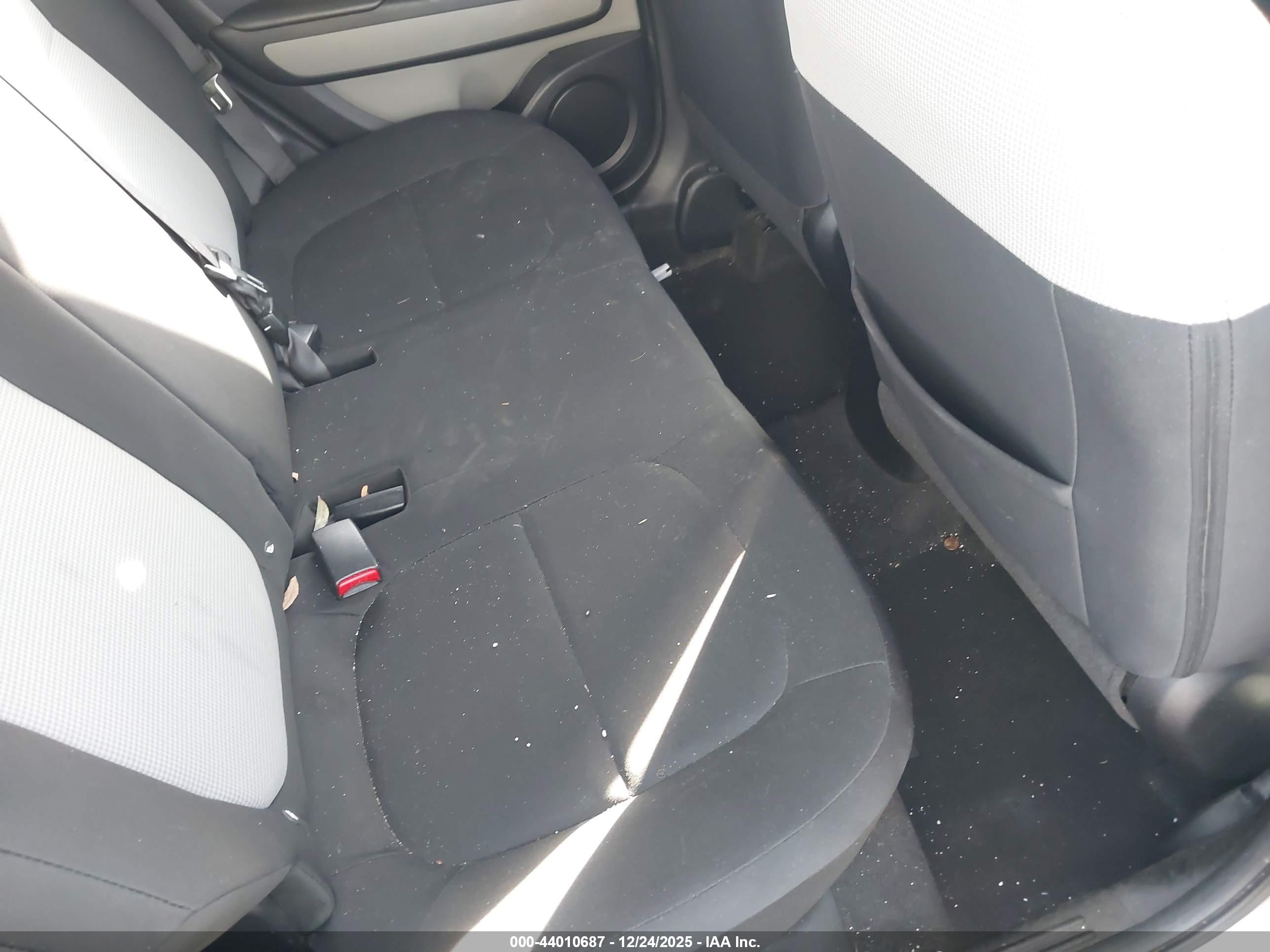 KIA SOUL image 8