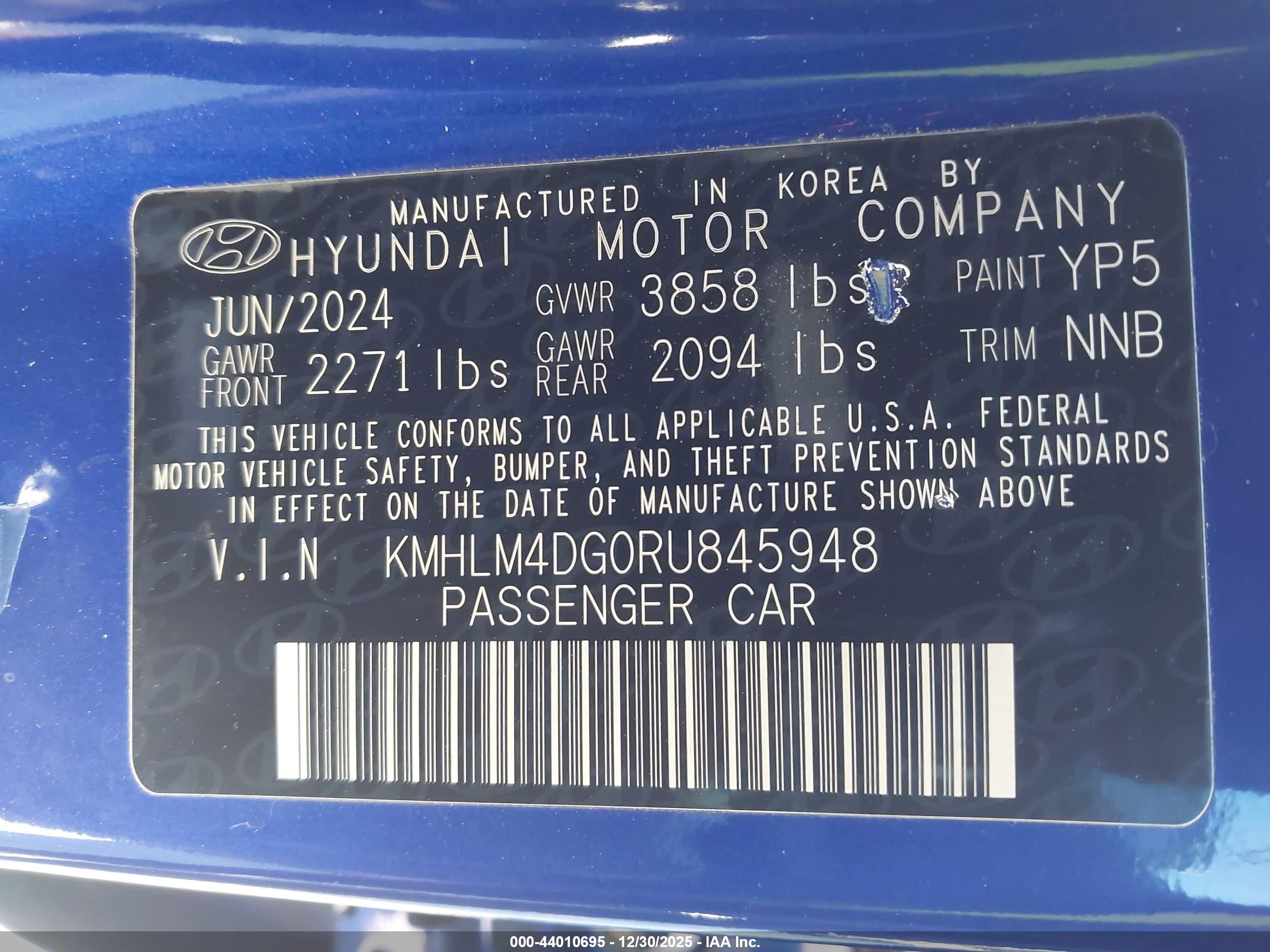 HYUNDAI ELANTRA image 9