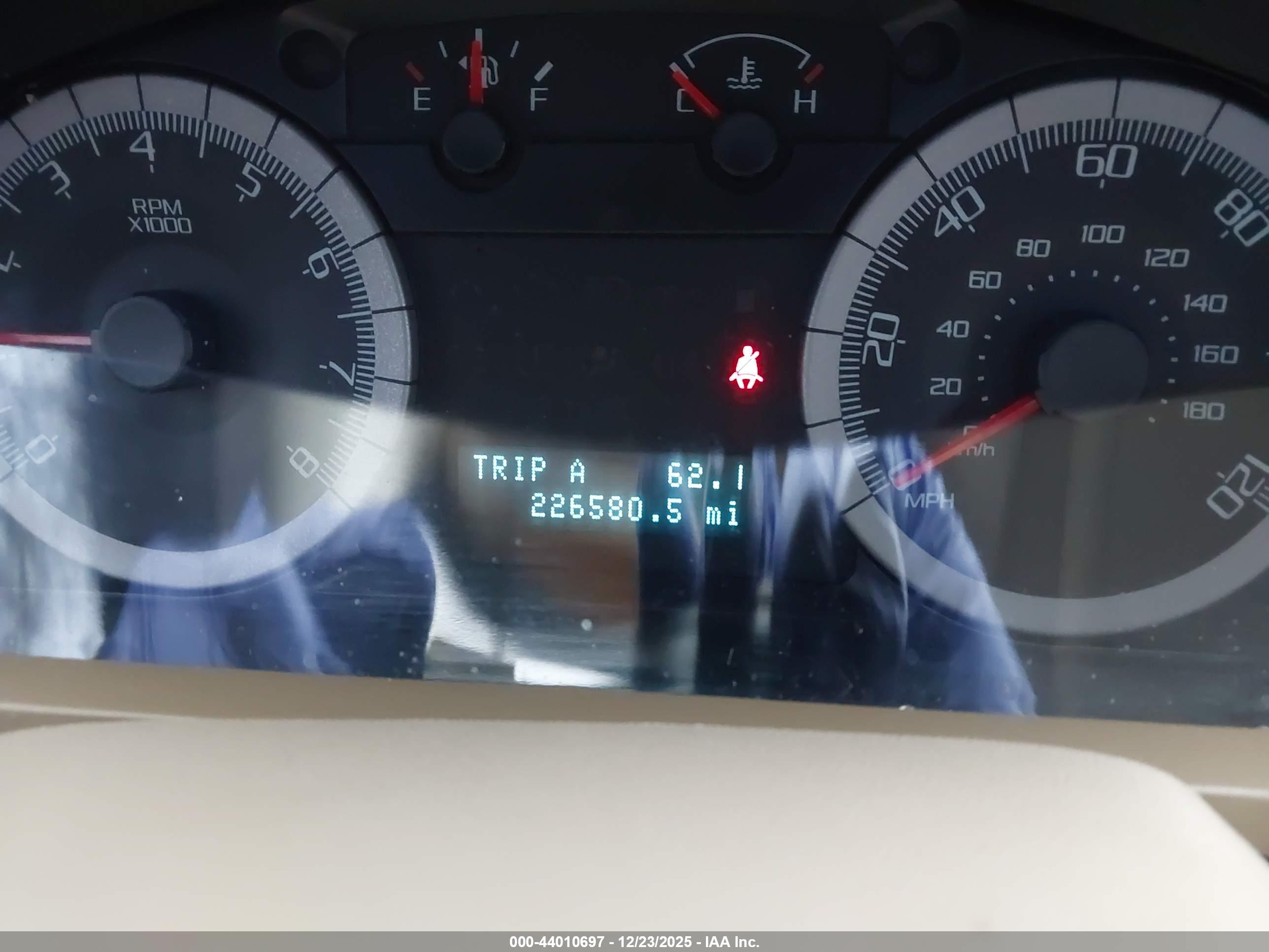 FORD ESCAPE image 7