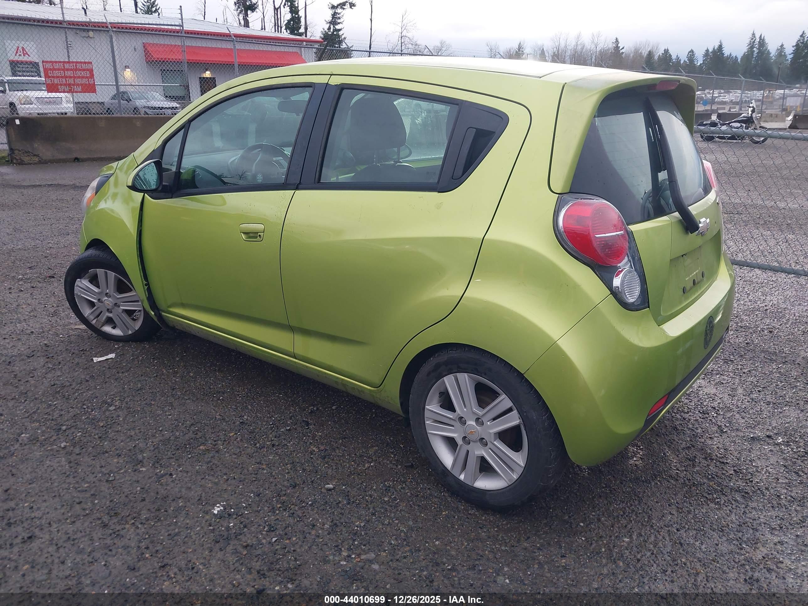 CHEVROLET SPARK image 3