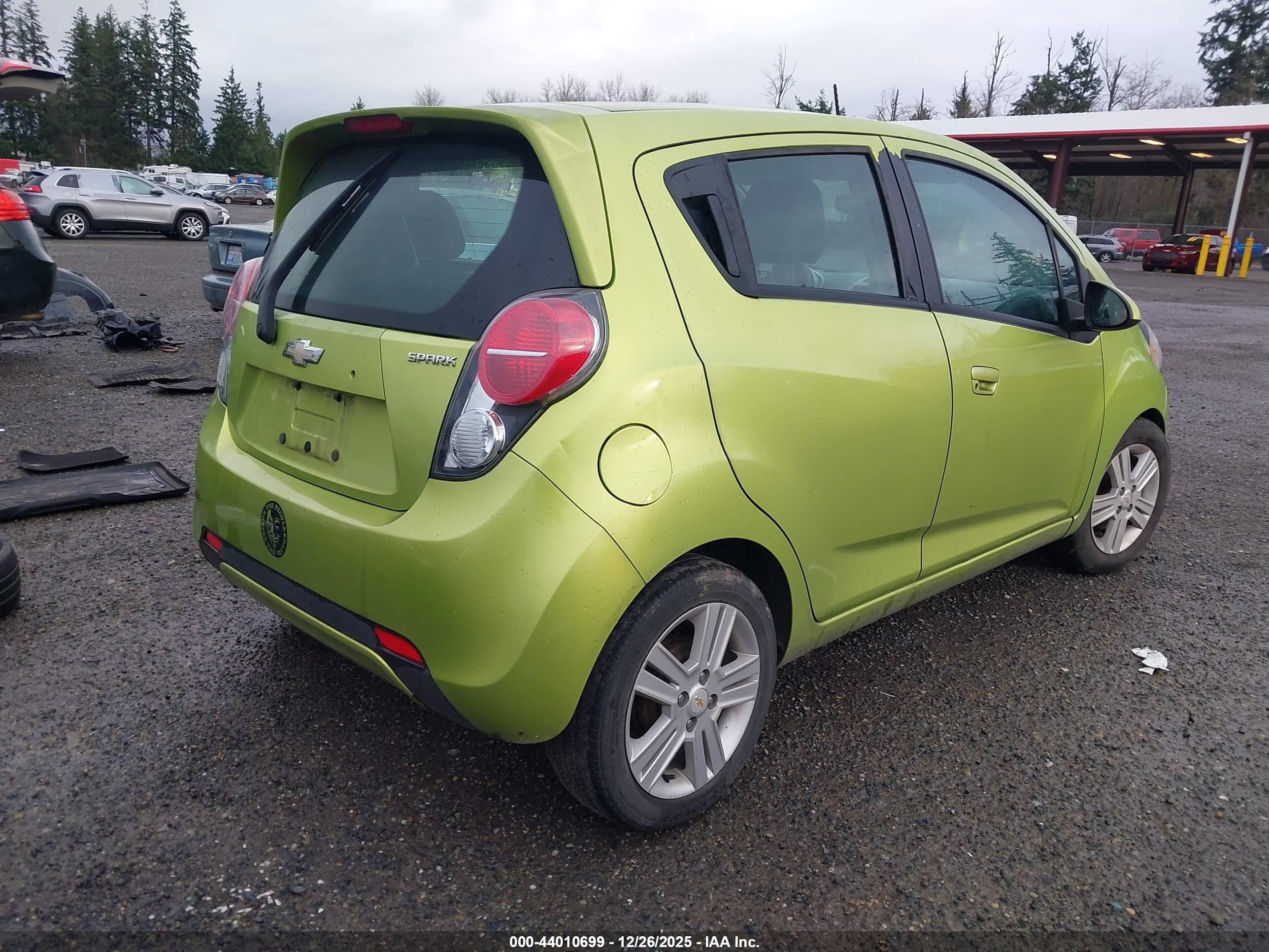 CHEVROLET SPARK image 4