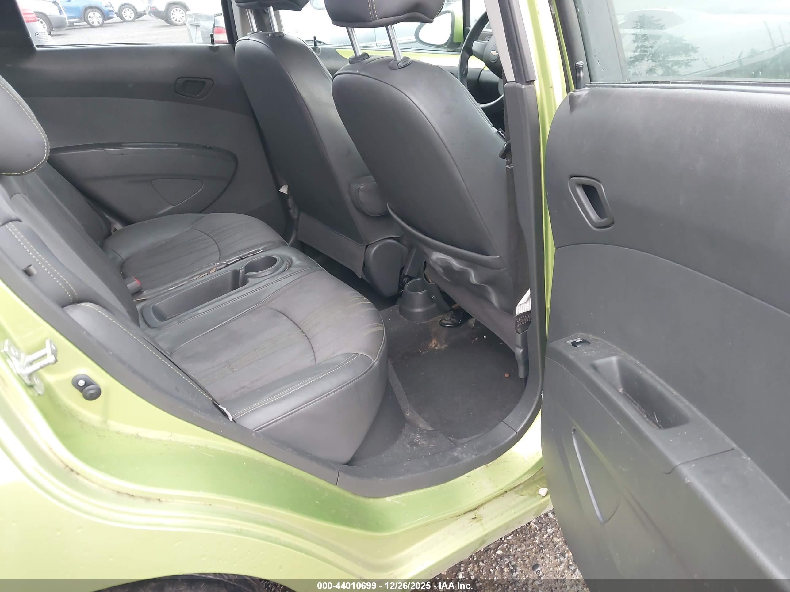 CHEVROLET SPARK image 8