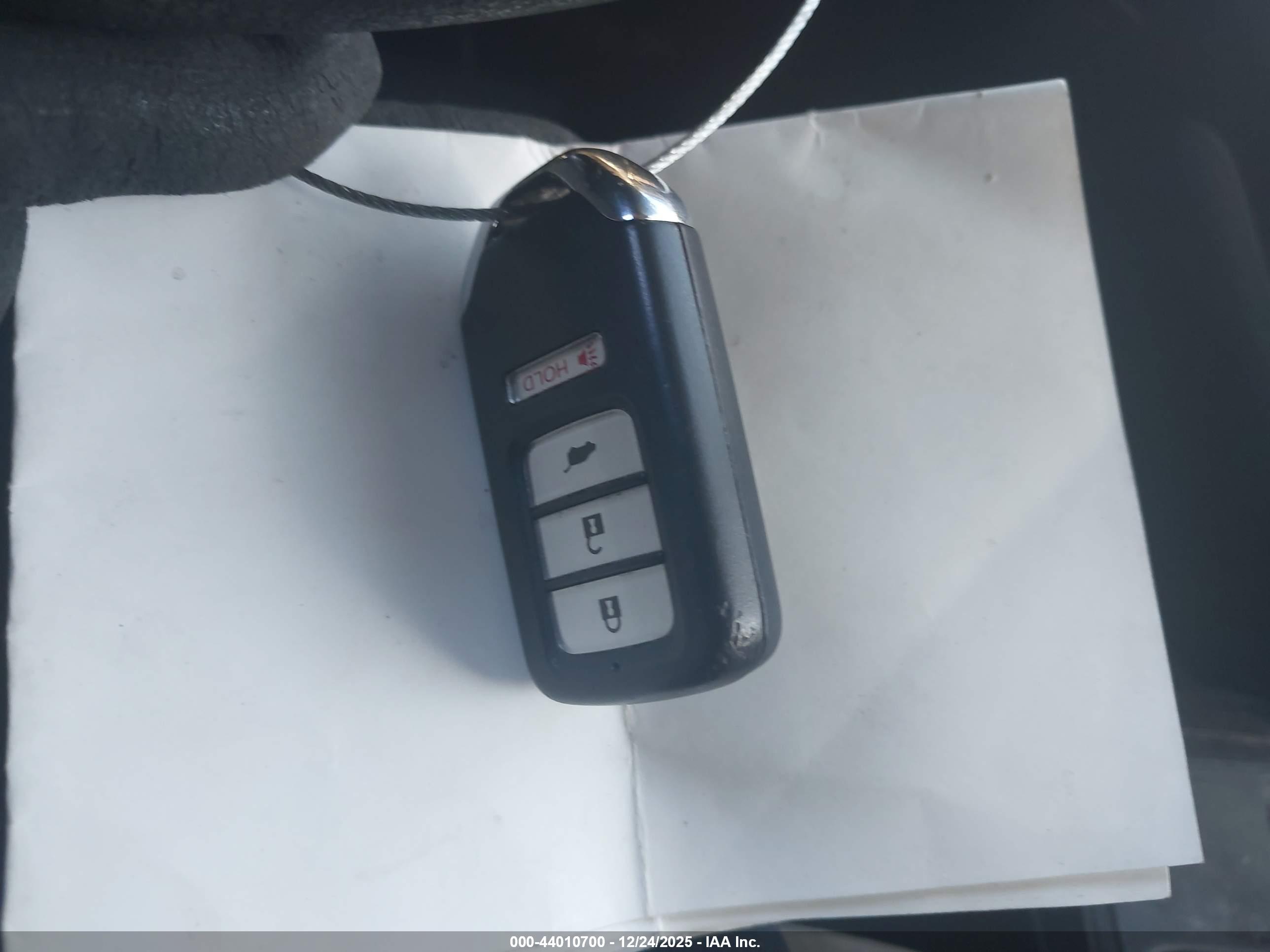 HONDA CR-V image 11