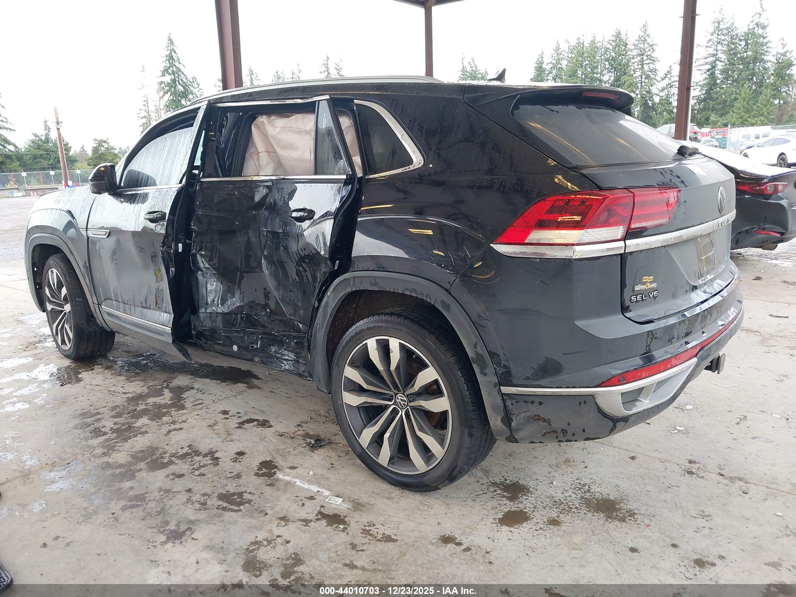 VOLKSWAGEN ATLAS image 3