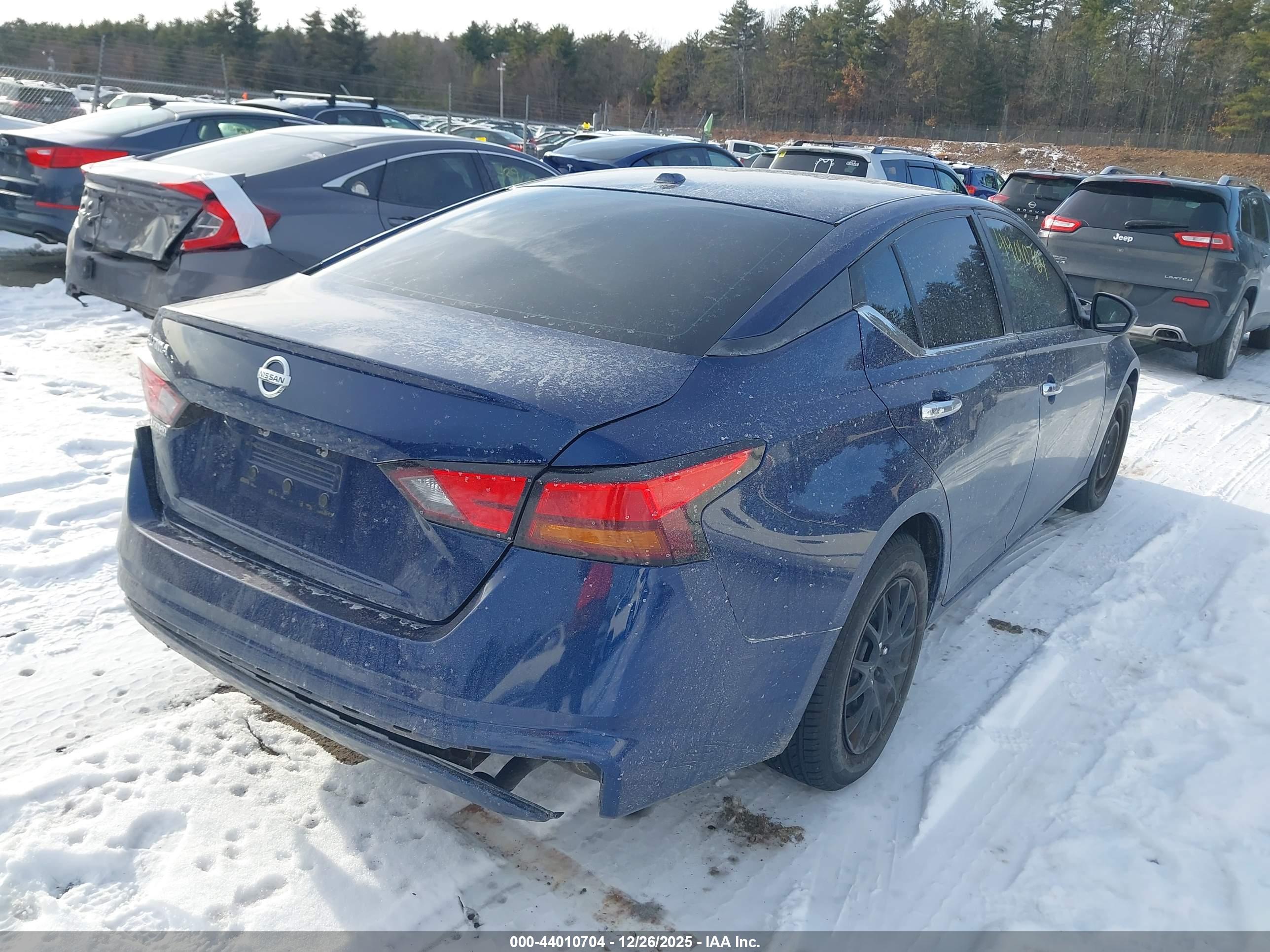 NISSAN ALTIMA image 4