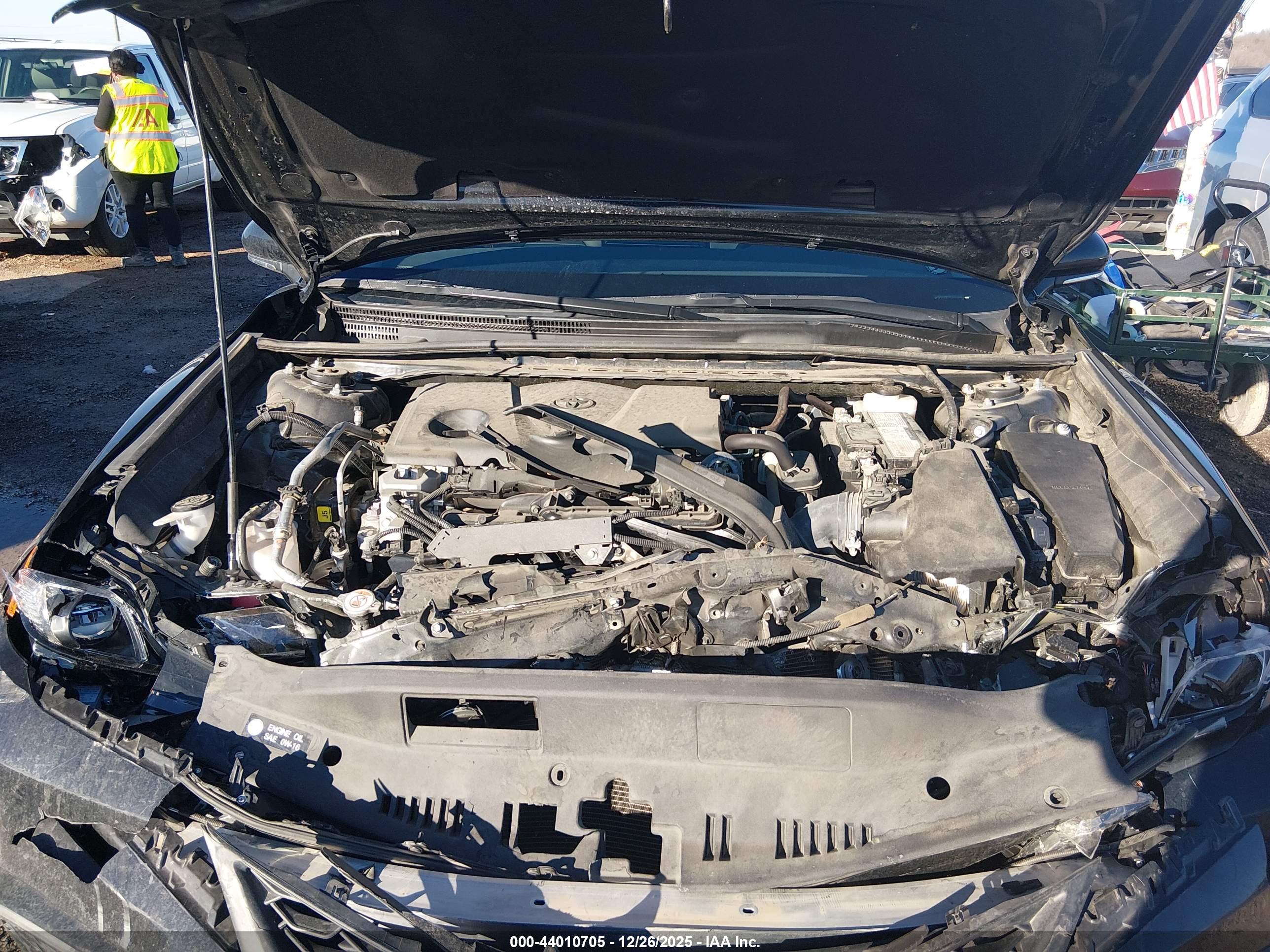 TOYOTA CAMRY image 10