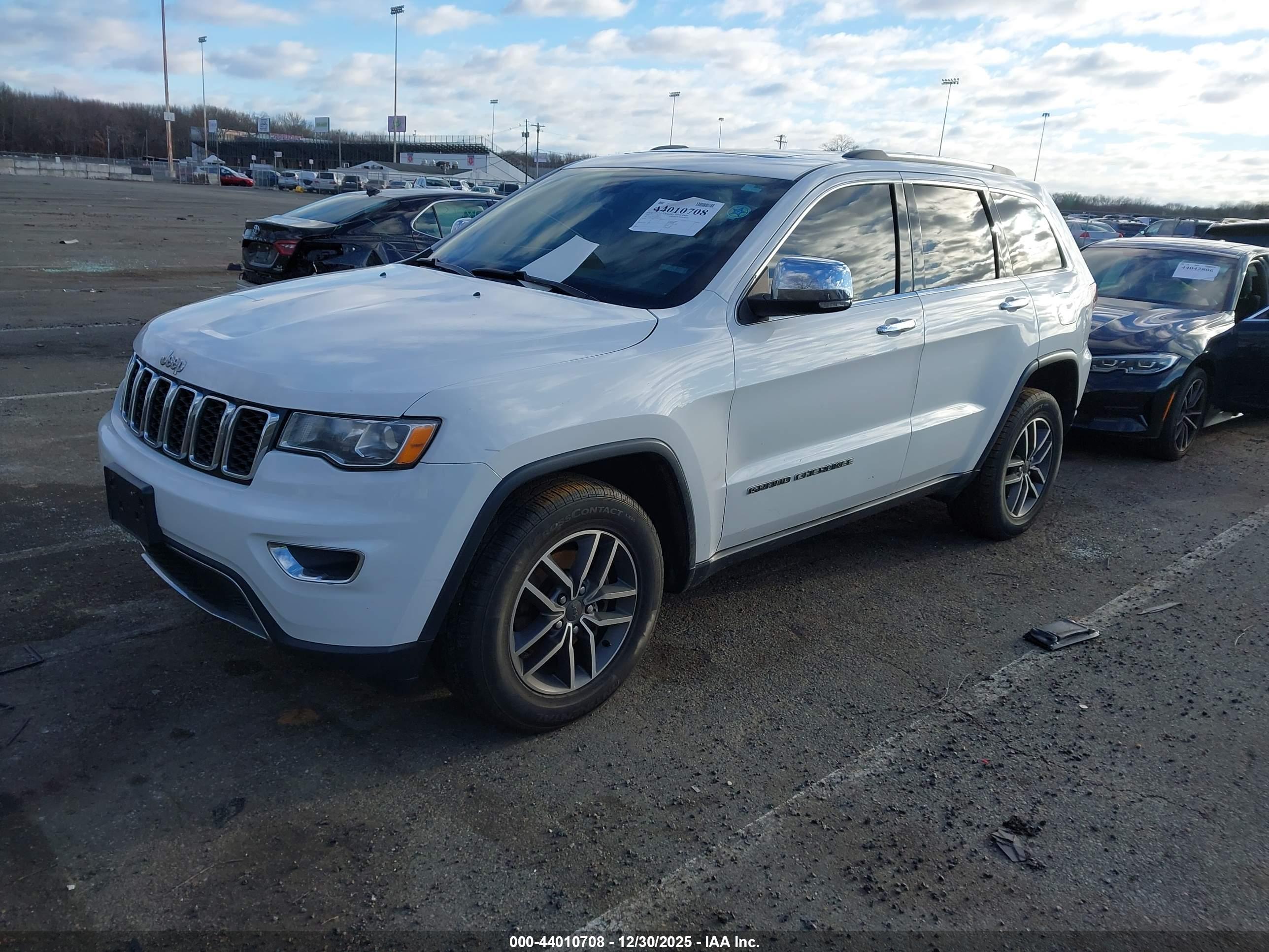 JEEP GRAND image 2