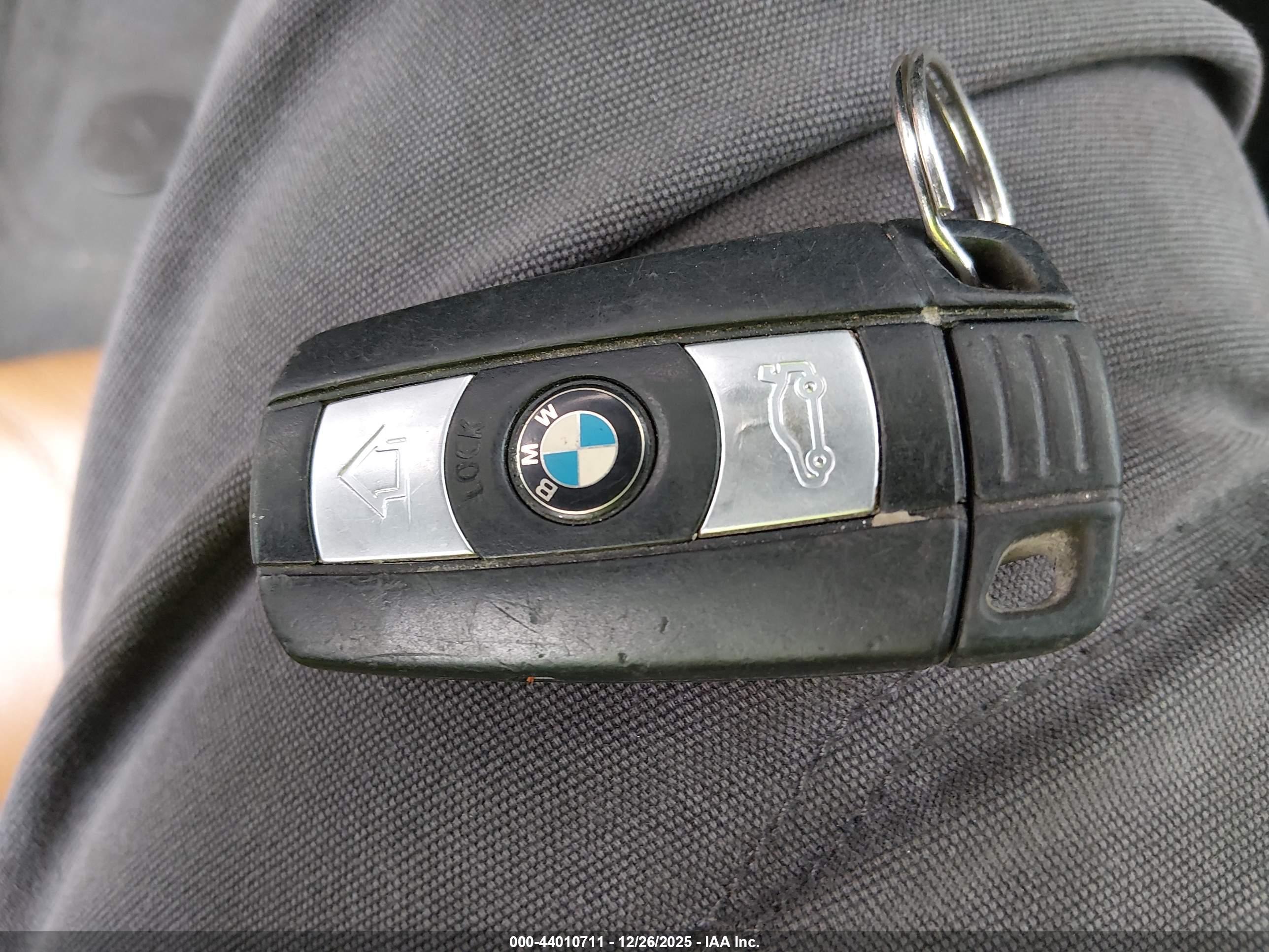 BMW 335I image 11