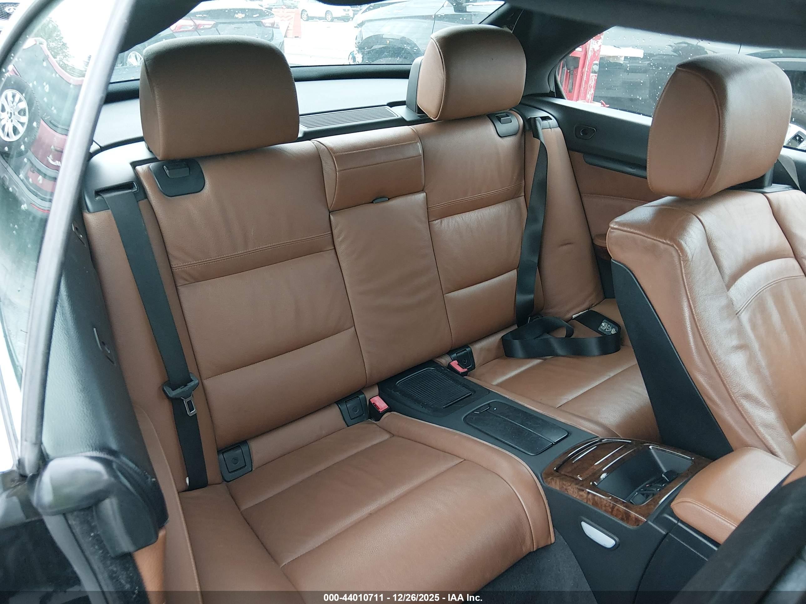 BMW 335I image 8