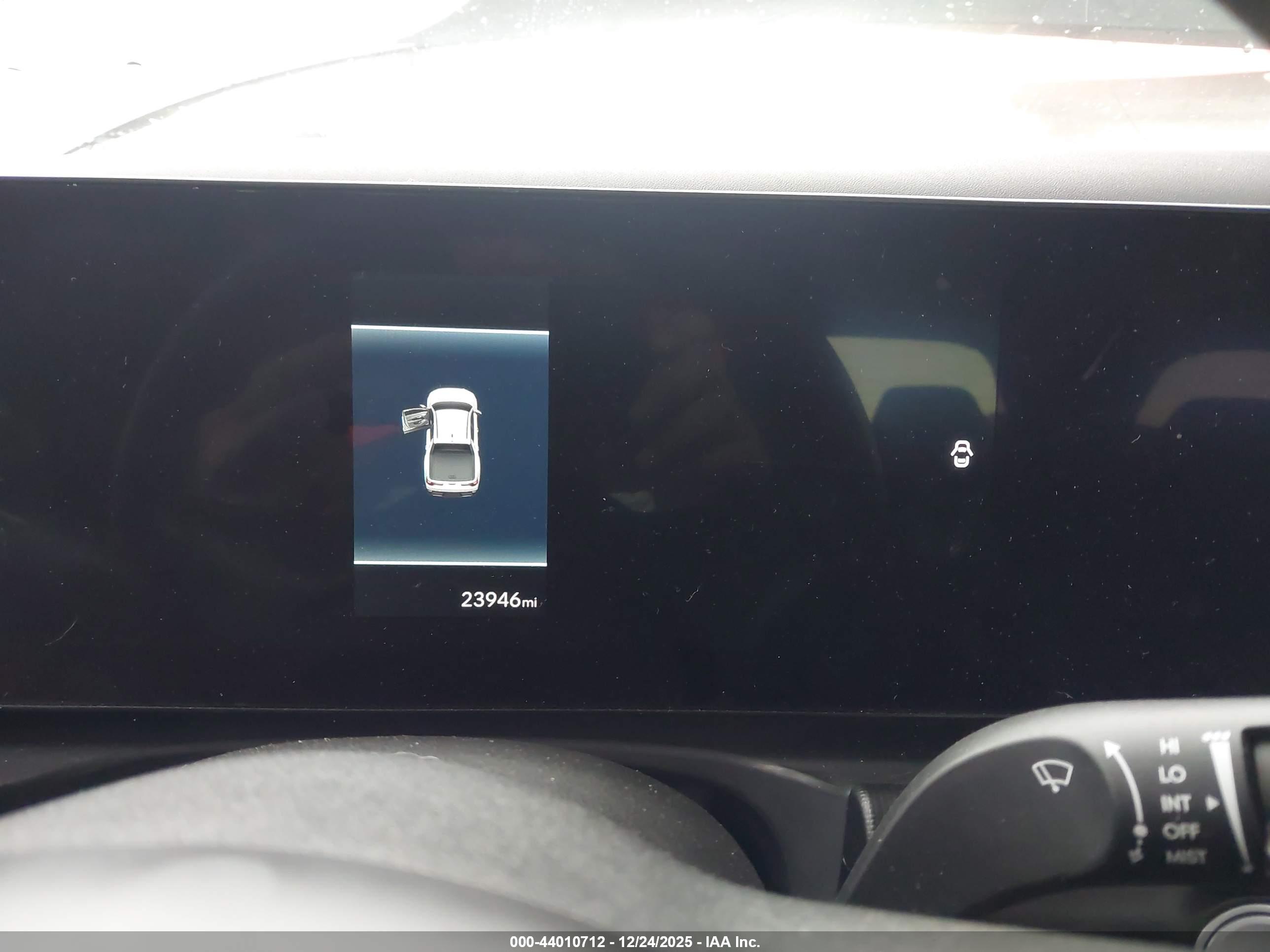 HYUNDAI SANTA image 7