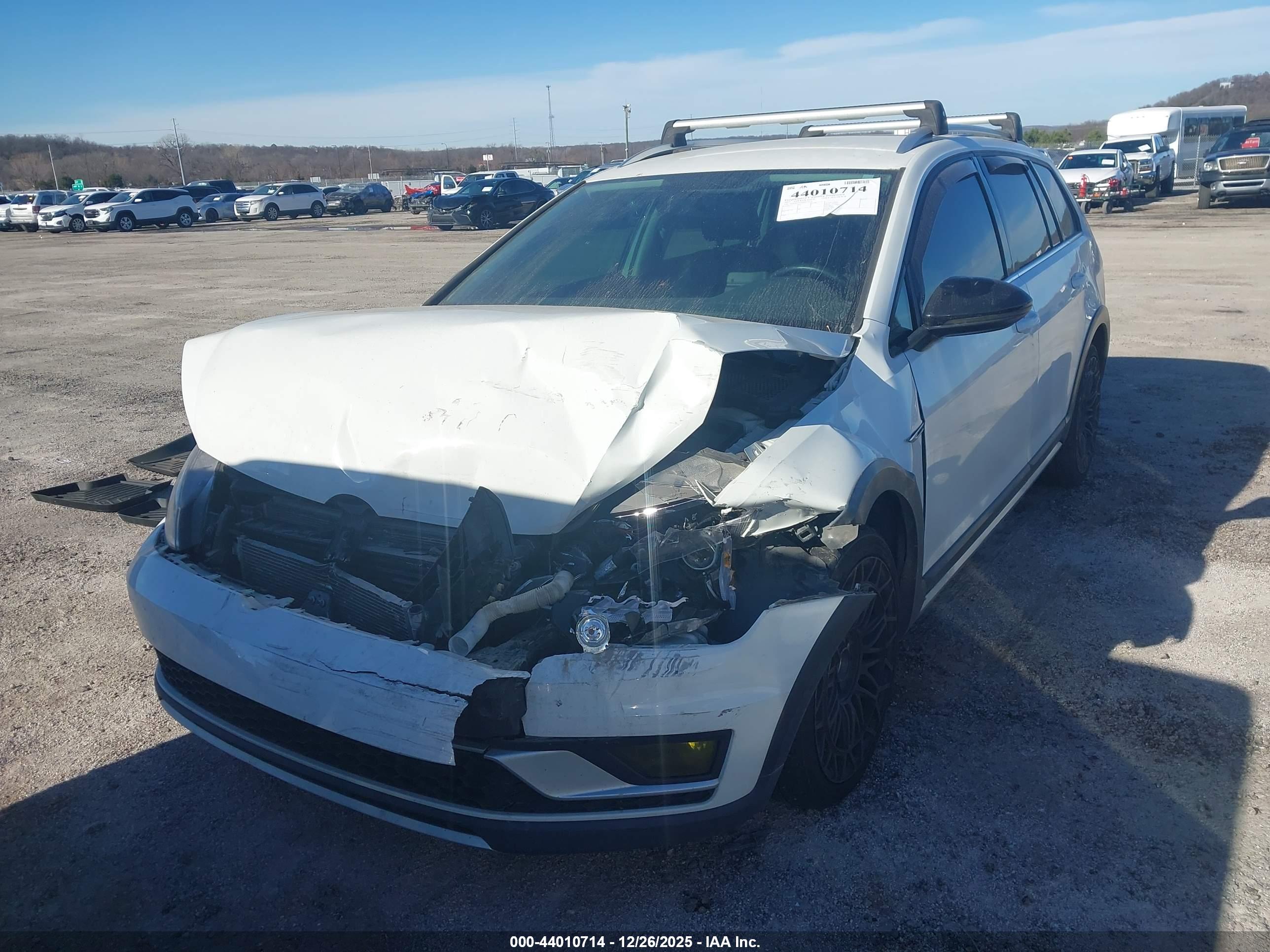 VOLKSWAGEN GOLF image 6