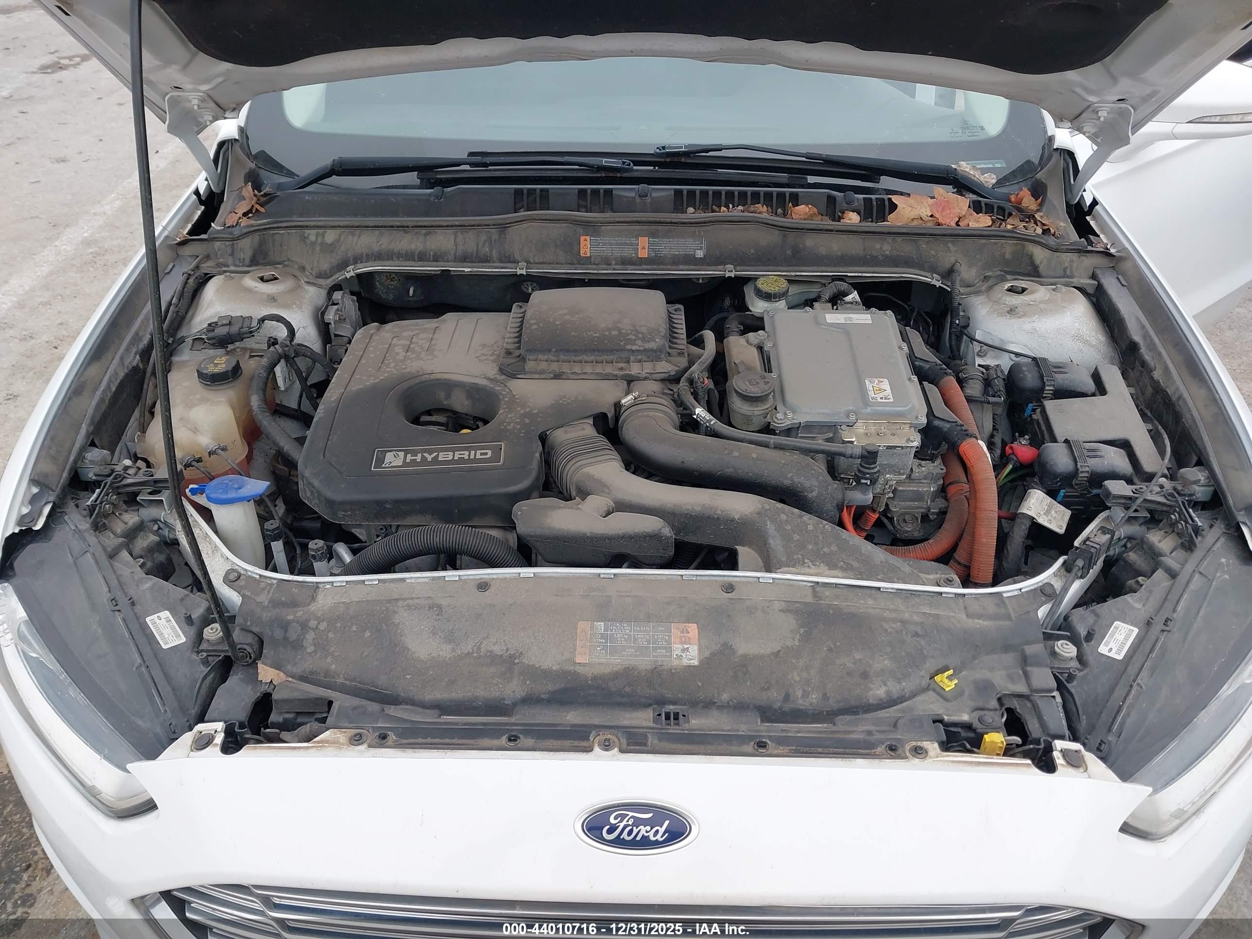 FORD FUSION image 10