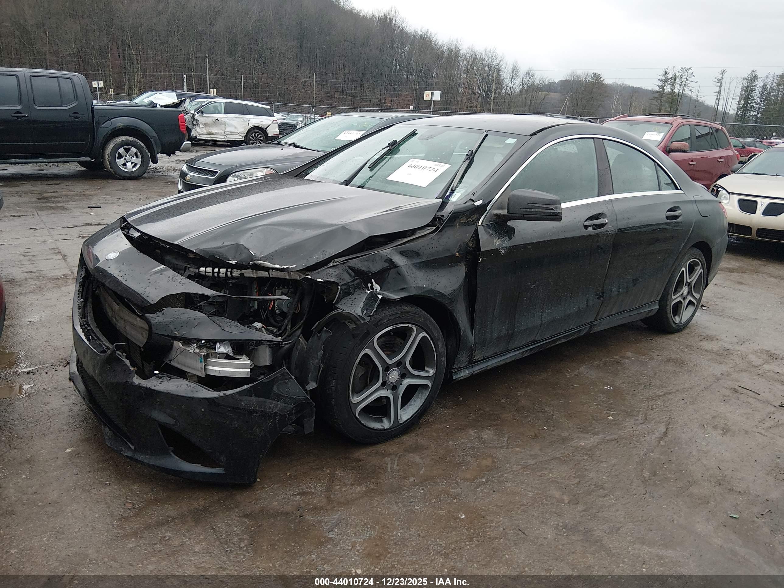 MERCEDES-BENZ CLA image 2