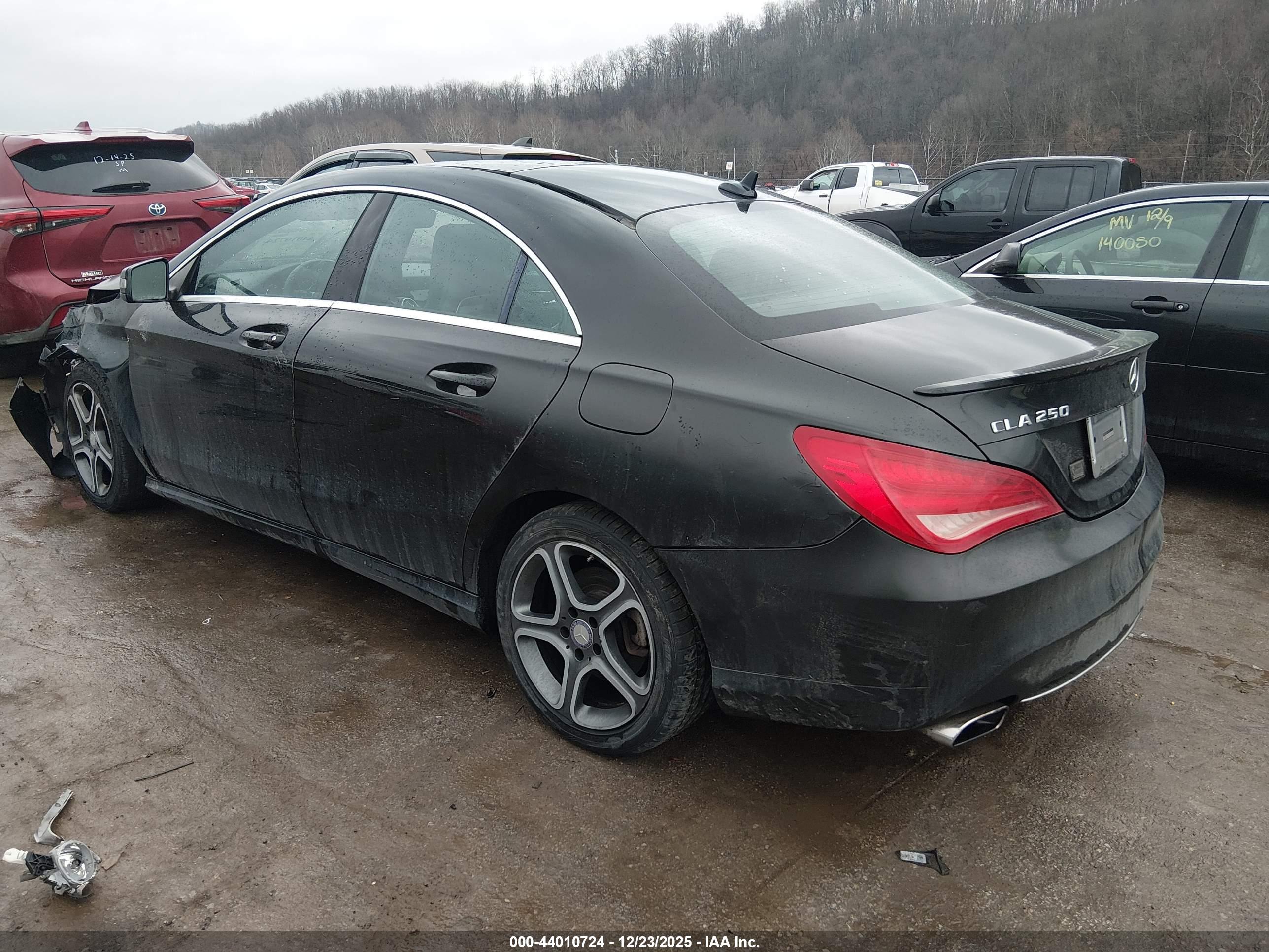 MERCEDES-BENZ CLA image 3