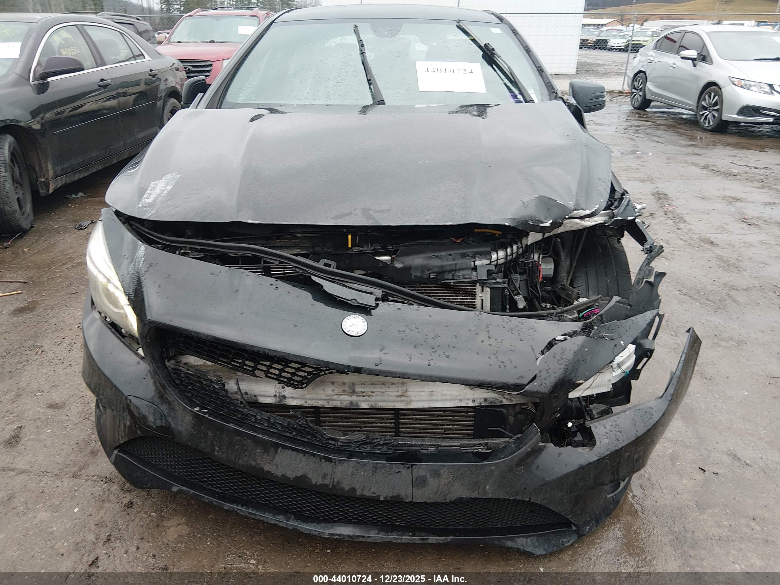 MERCEDES-BENZ CLA image 6