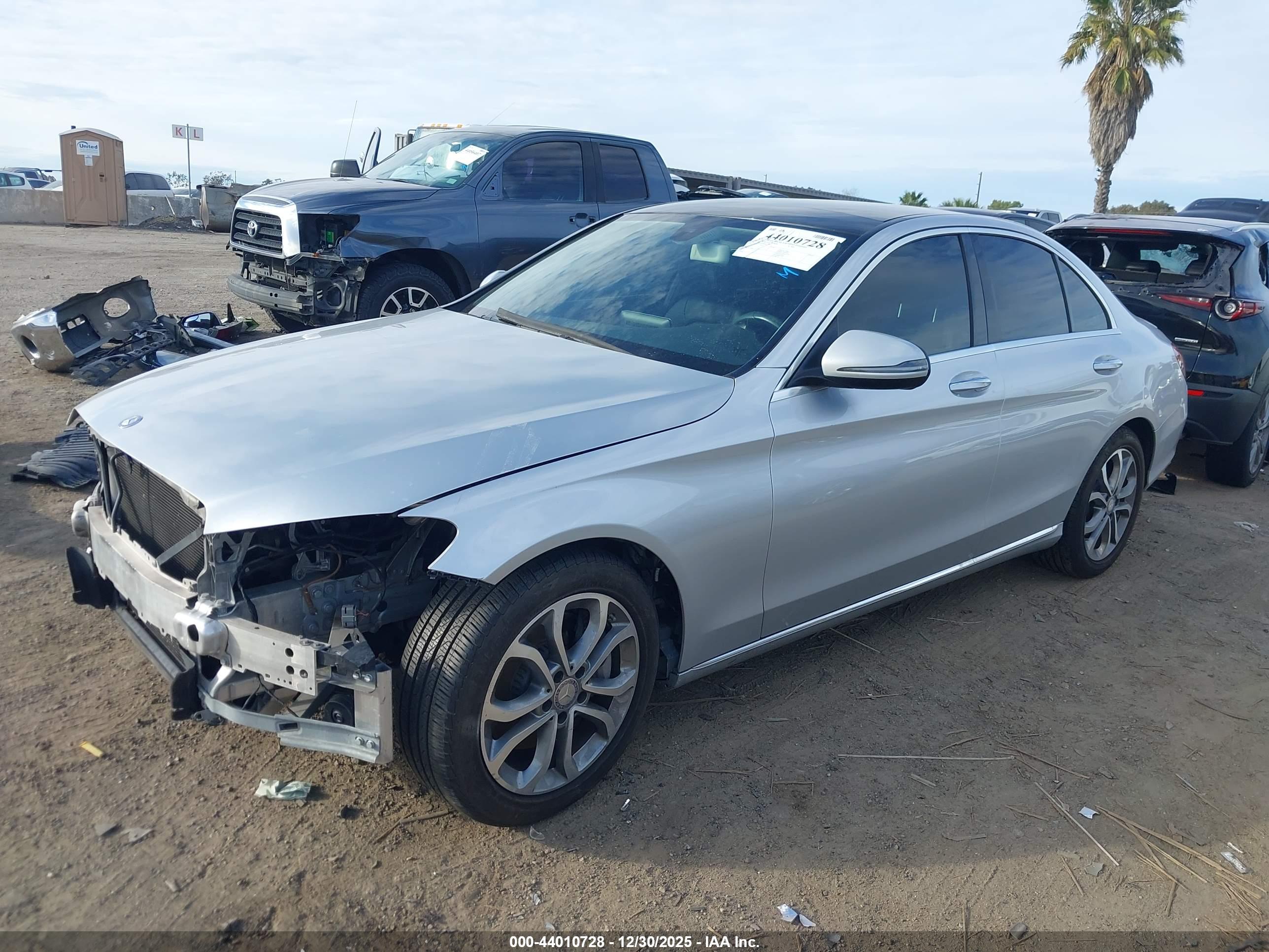 MERCEDES-BENZ C image 2