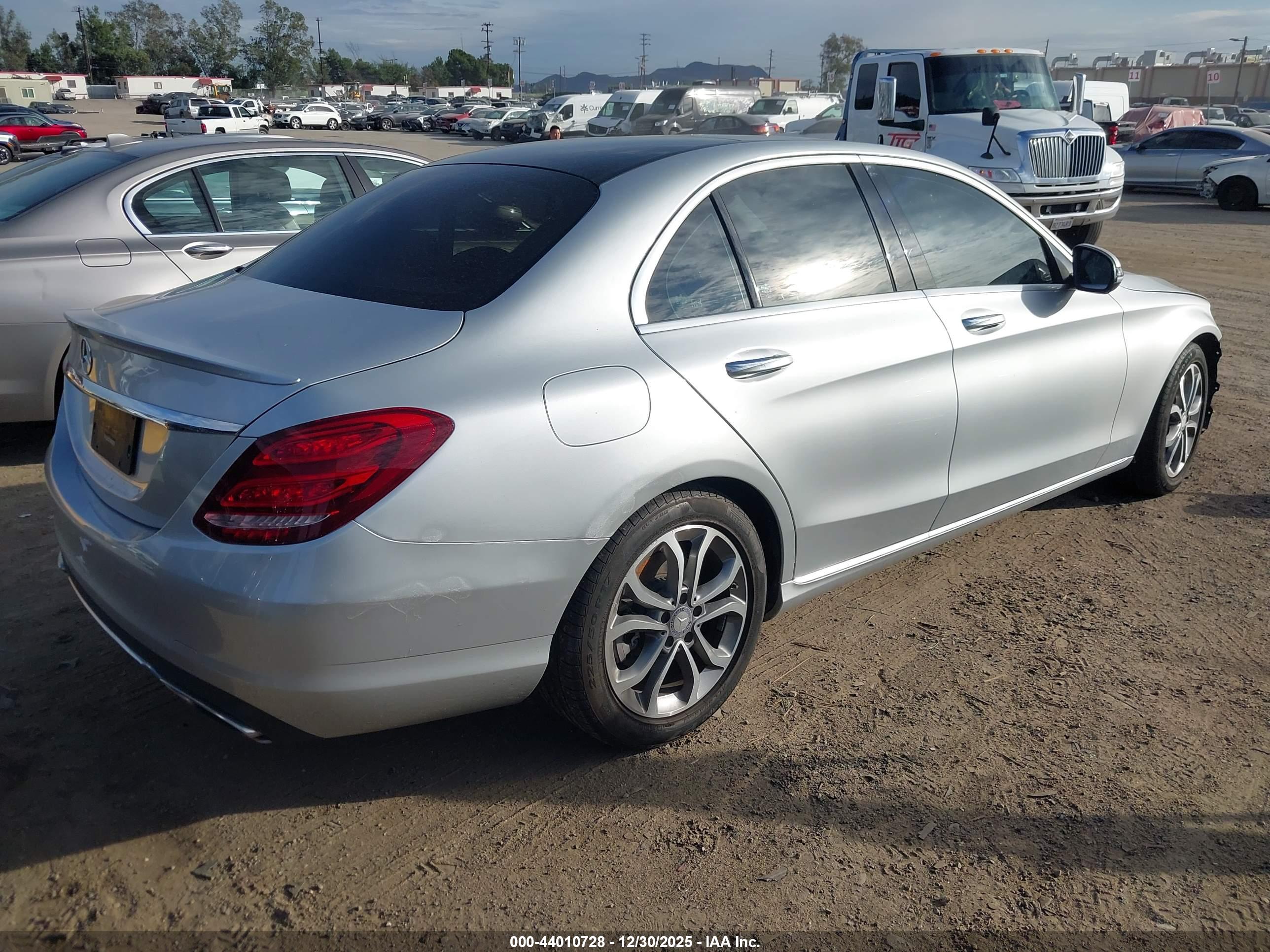 MERCEDES-BENZ C image 4