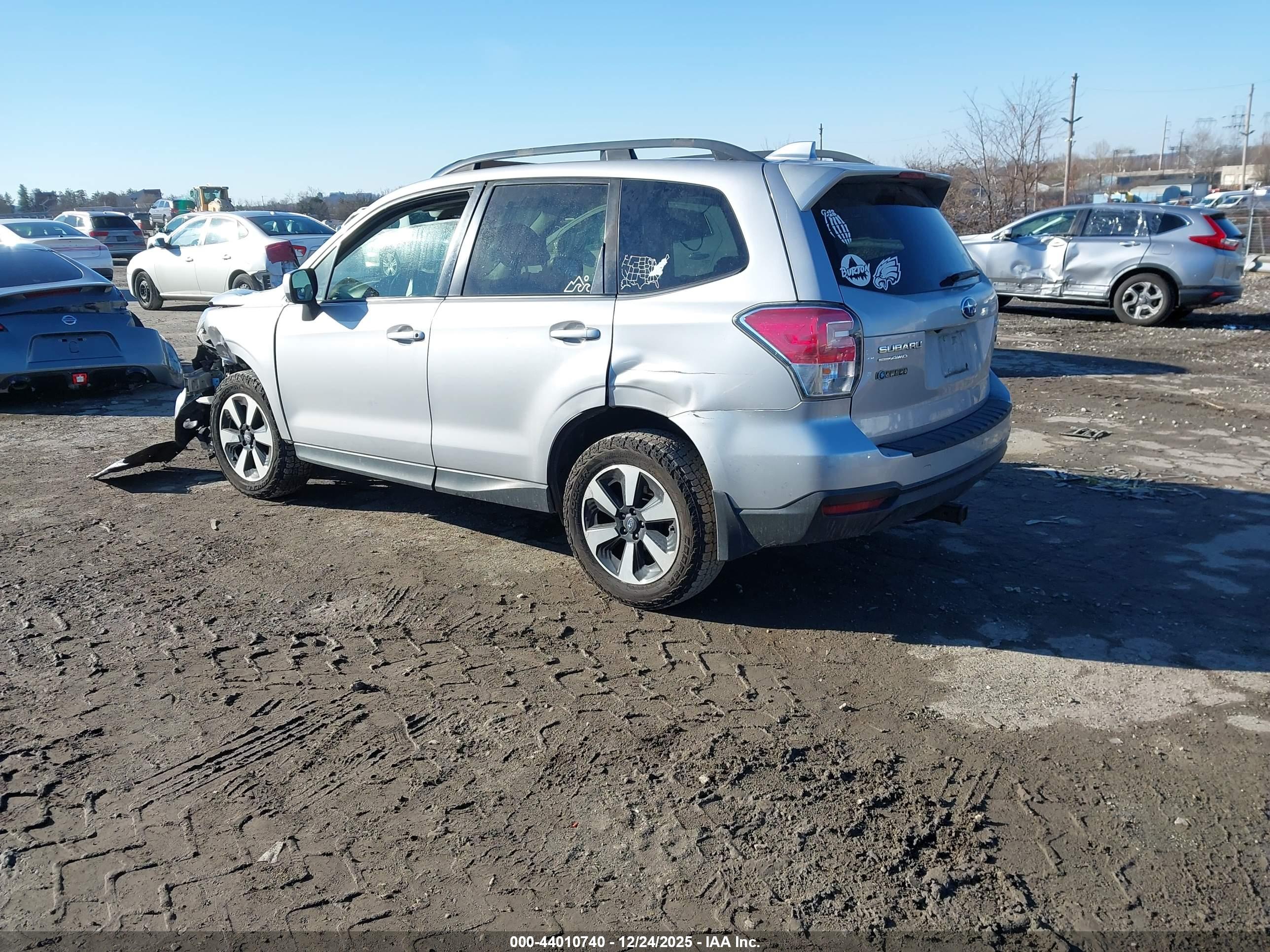 SUBARU FORESTER image 3