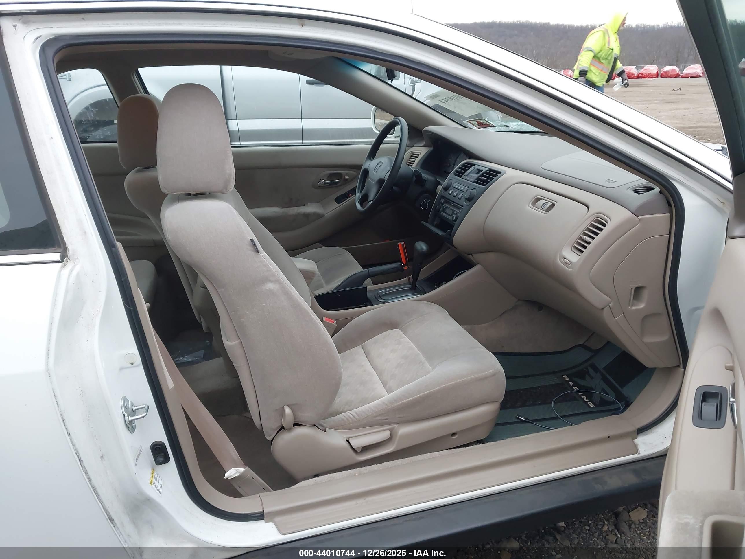 HONDA ACCORD image 5