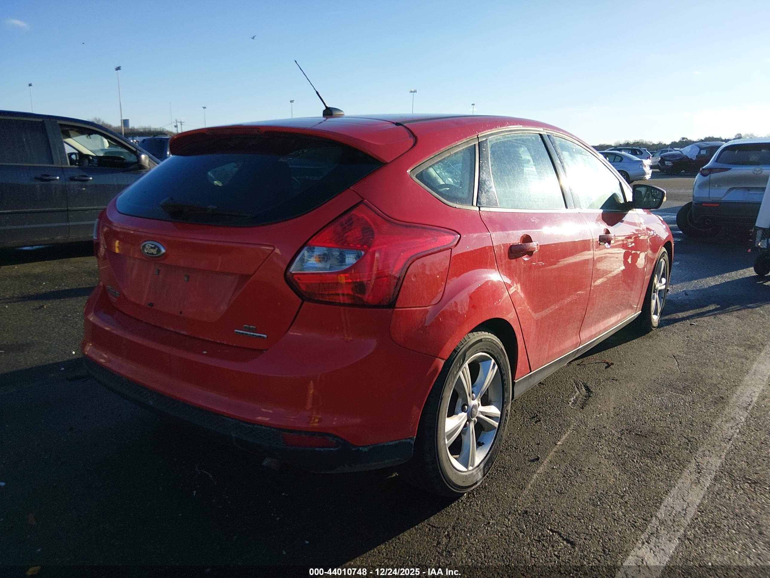 FORD FOCUS image 4