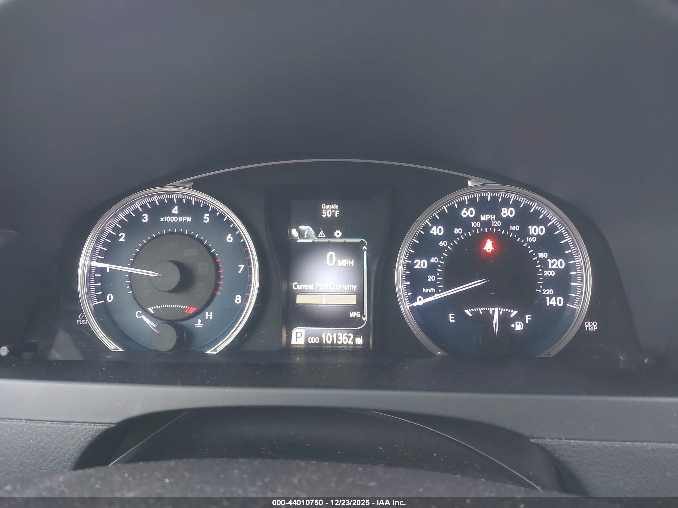 TOYOTA CAMRY image 7