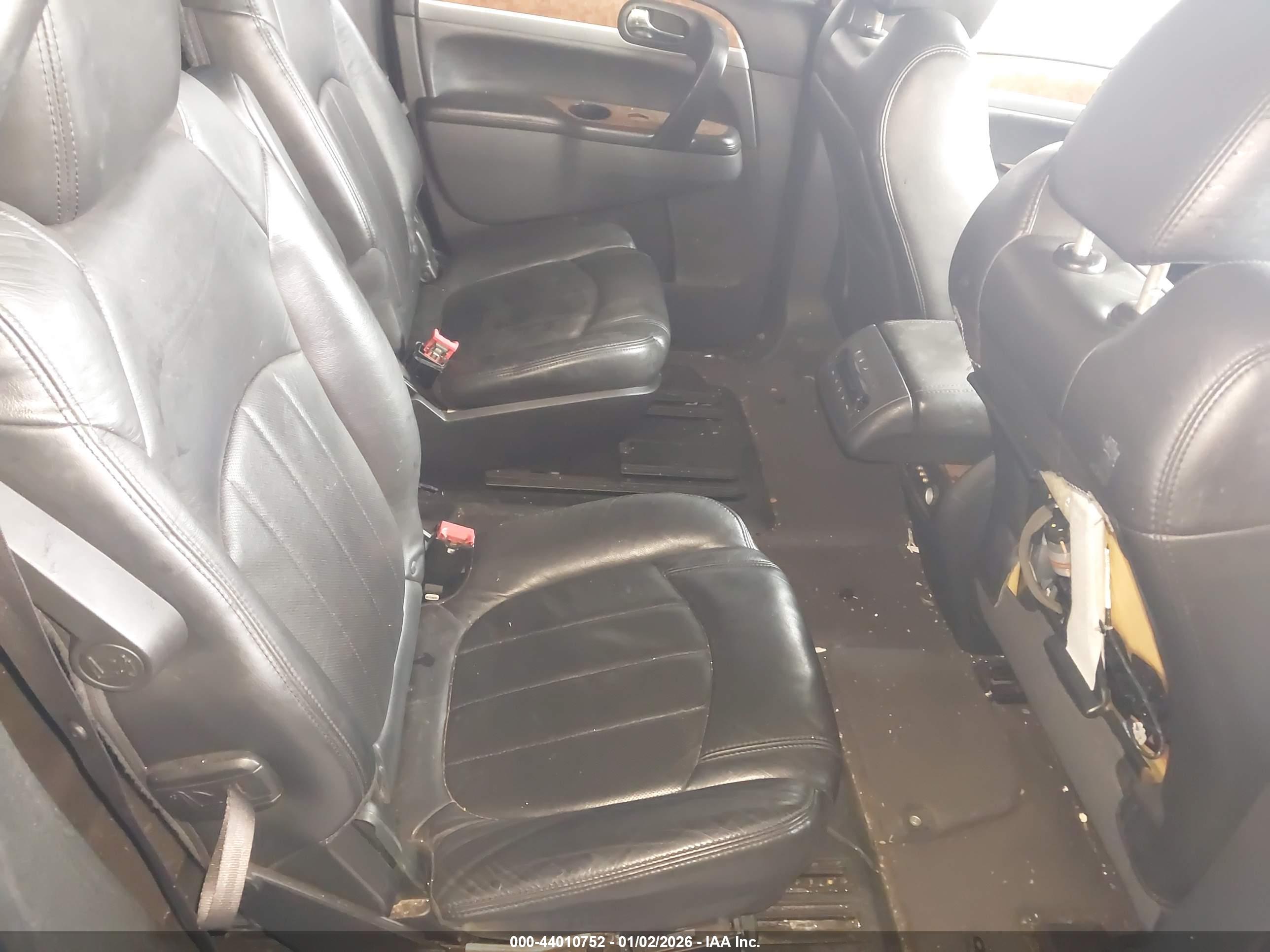 BUICK ENCLAVE image 8