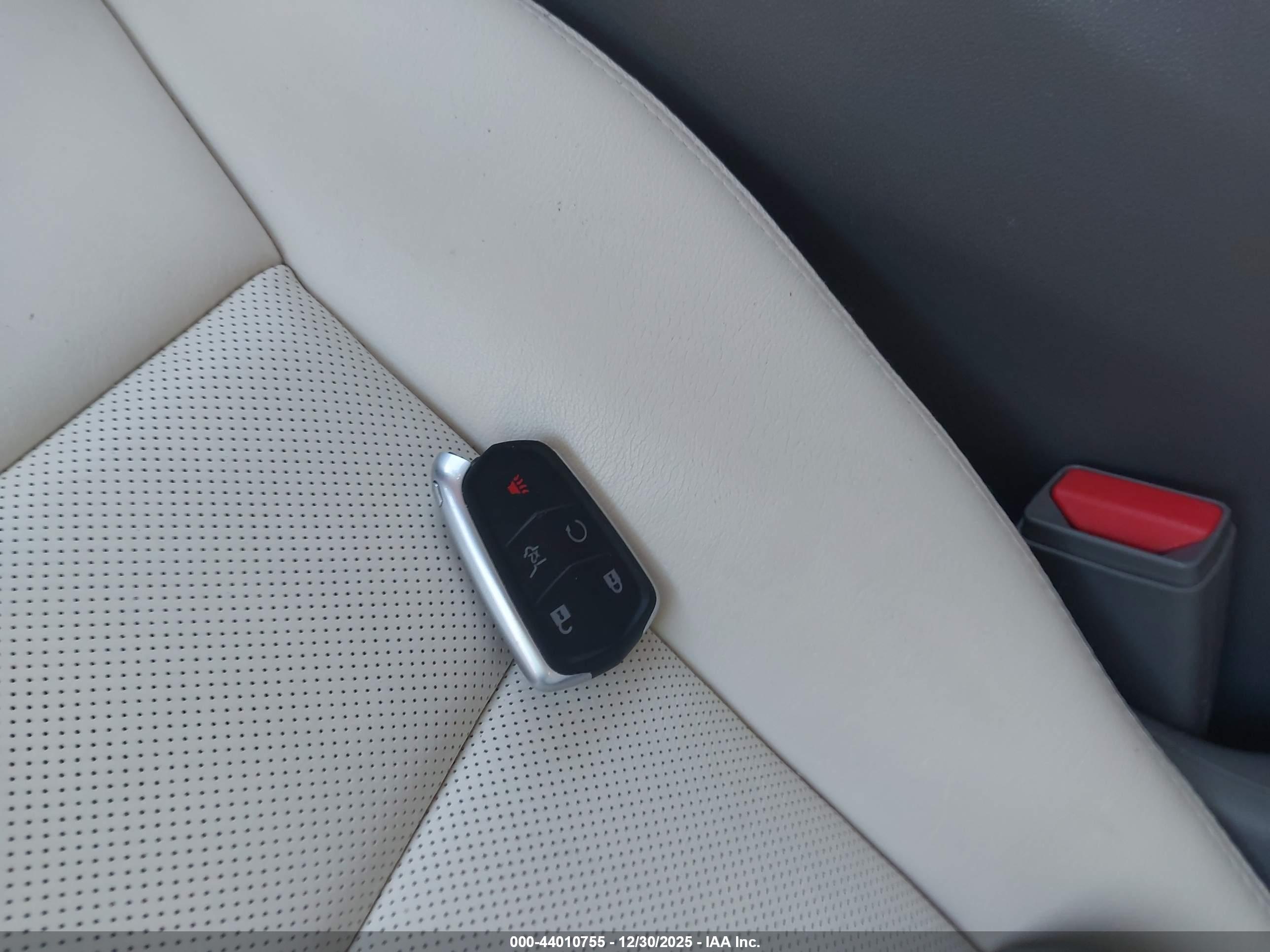 CADILLAC XT5 image 11