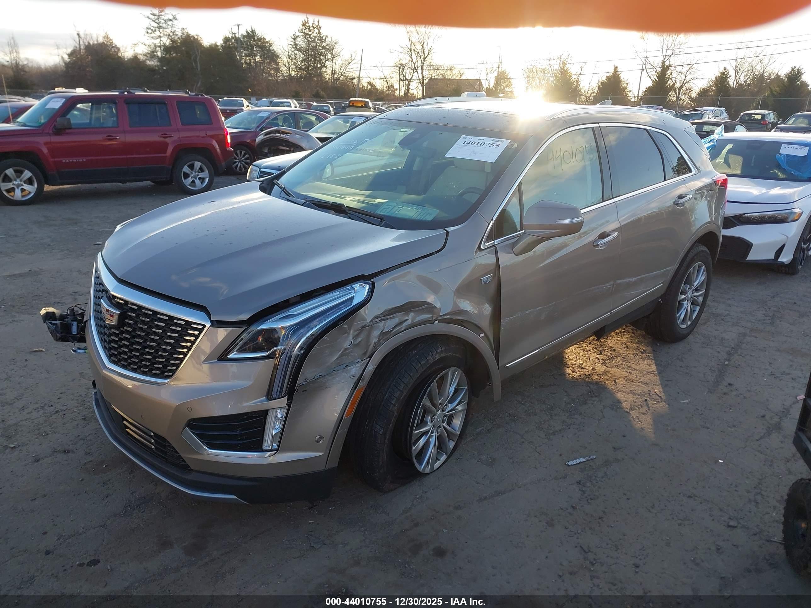 CADILLAC XT5 image 2